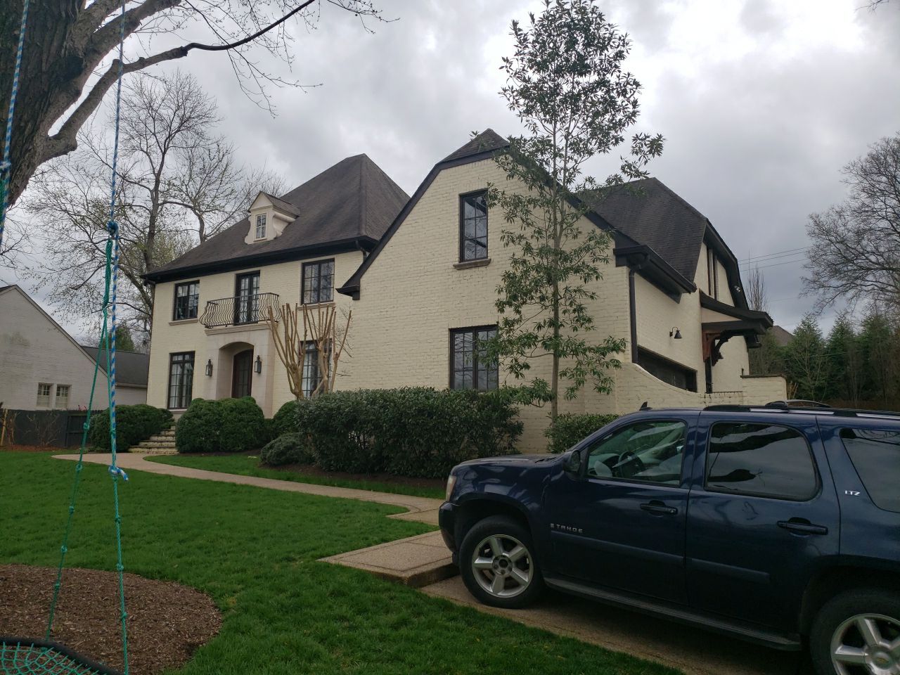 Presidential Shake Install by Paragon Roofing