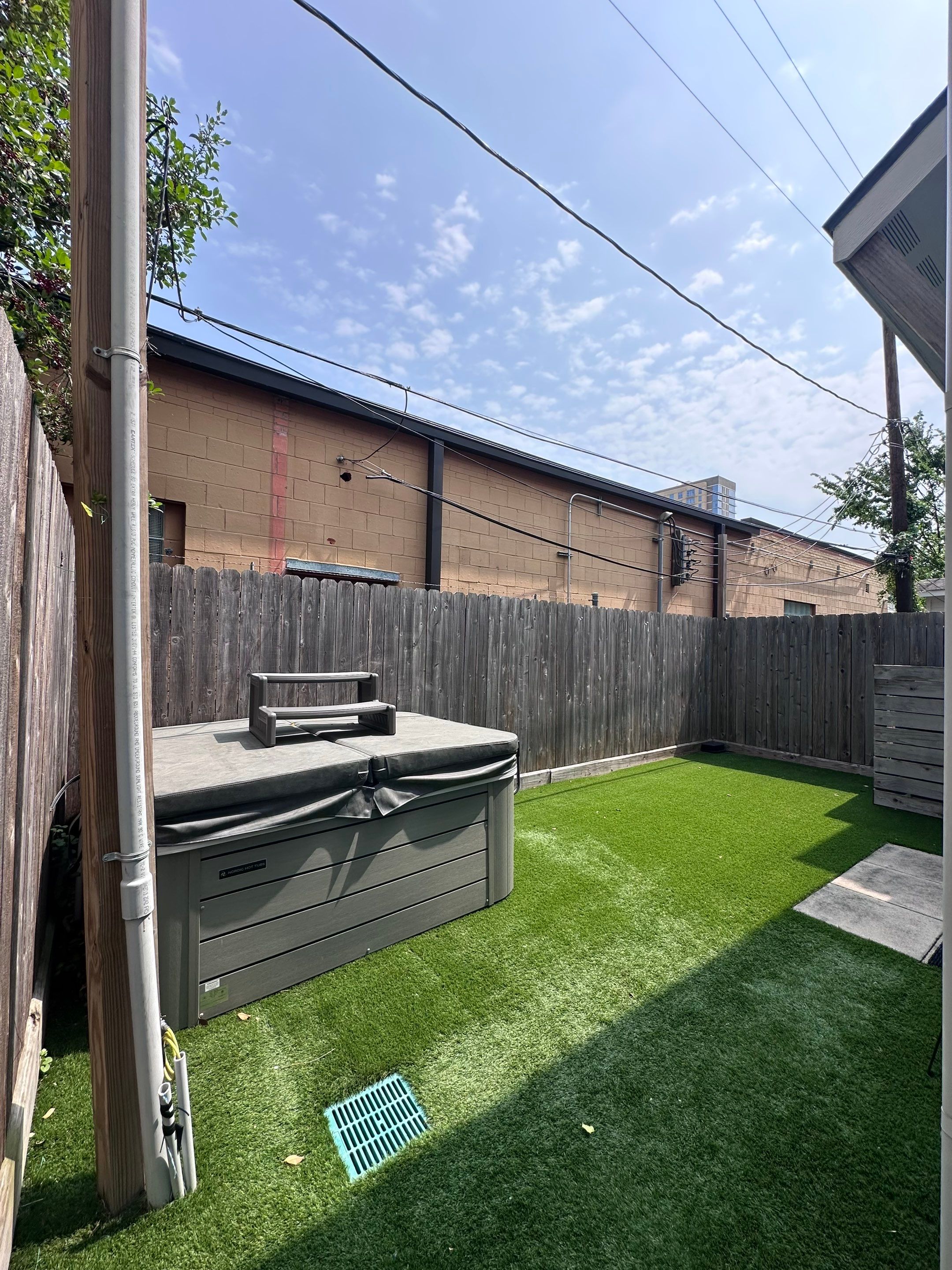 🌿 Kristy’s Backyard Privacy & Pergola Transformation by Texas Urban Elements