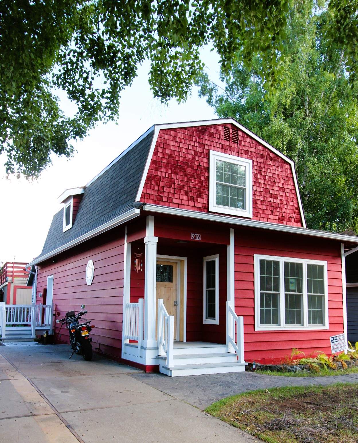Gorgeous Farmhouse Style Transformation by Midnight Sun Painting