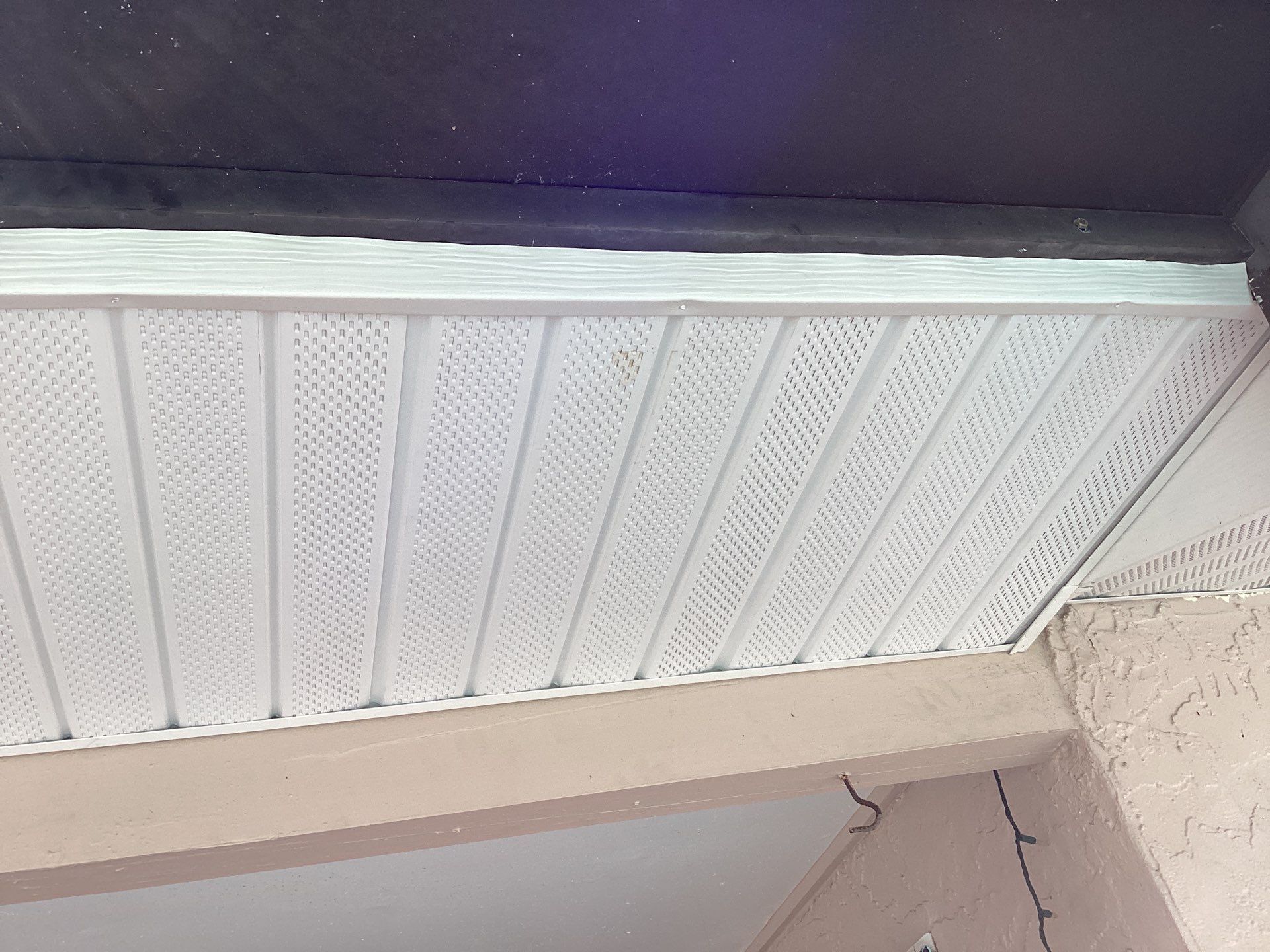 White Seamless Gutters and Splash Guards in Fort Myers FL by Gutter Professor by Gutter Professors