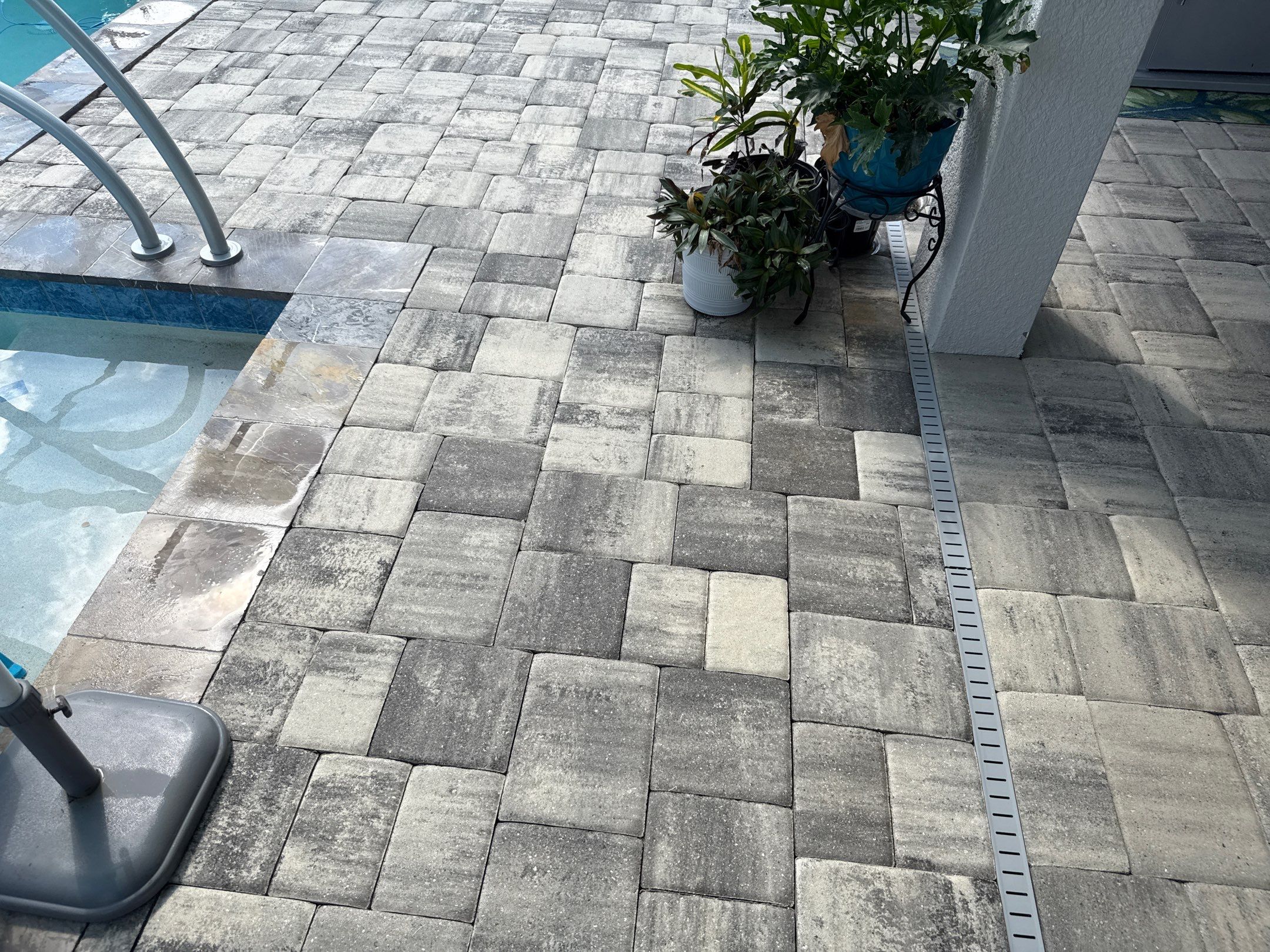 Paver Pool Deck & Screen Enclosure Cleaning – North River Ranch, Parrish, FL by Sunshine AquaWash