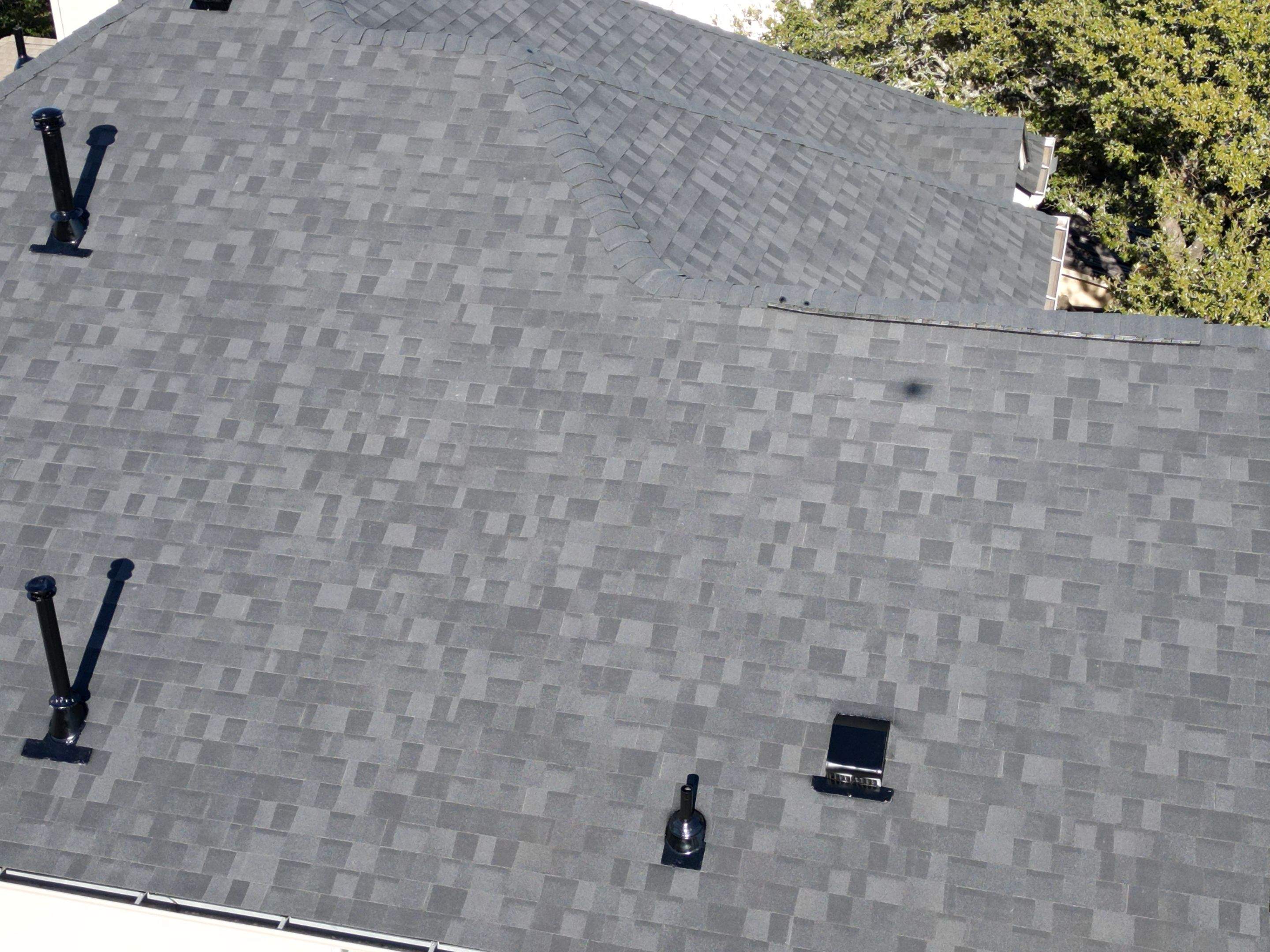 Onyx Black - Owens Corning TruDefinition Duration by RoofsOnly.com