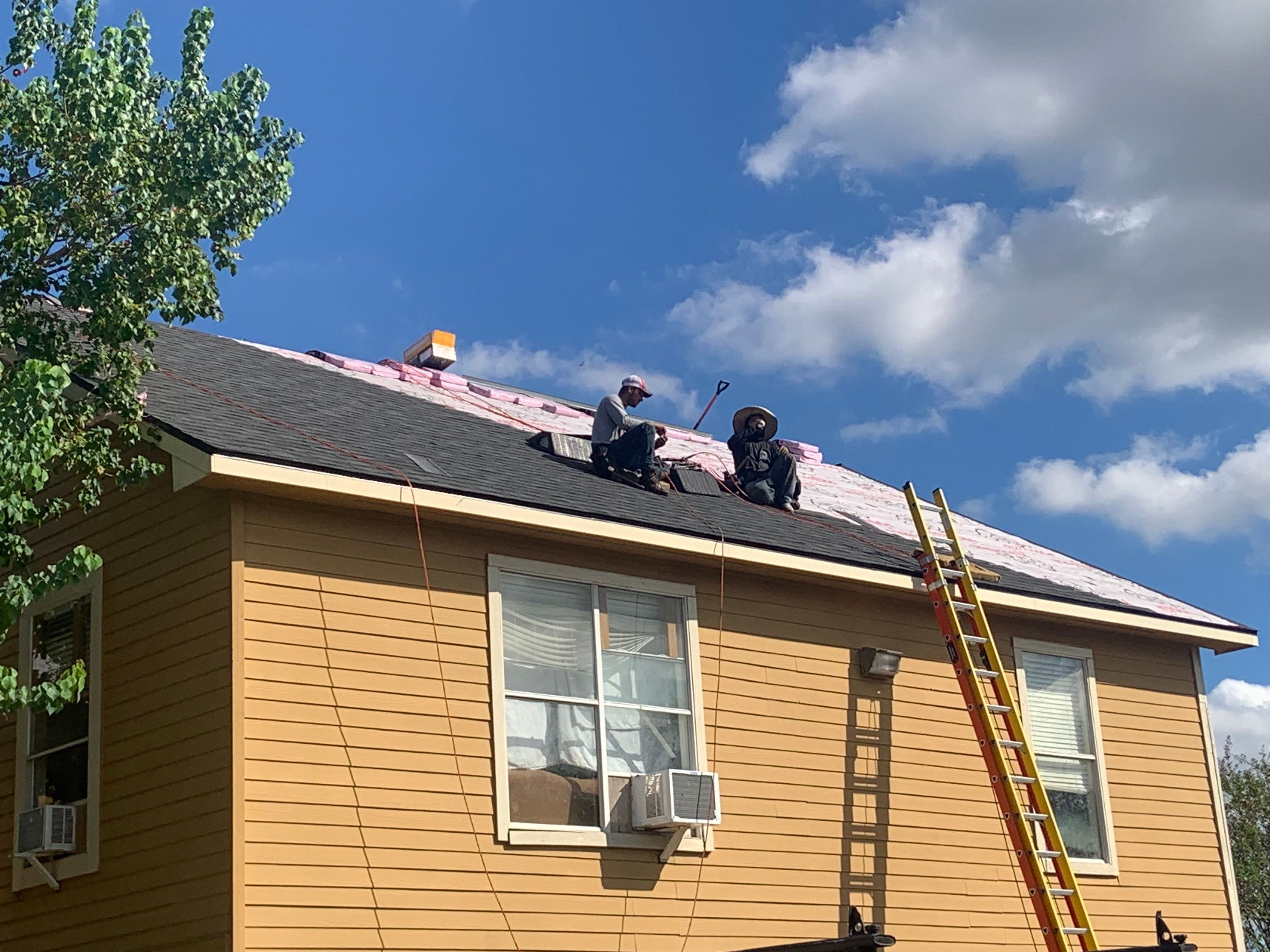 Residential Roofing Installation using Owen's Corning Duration (Lifetime) Shingles by Roof Repair Company
