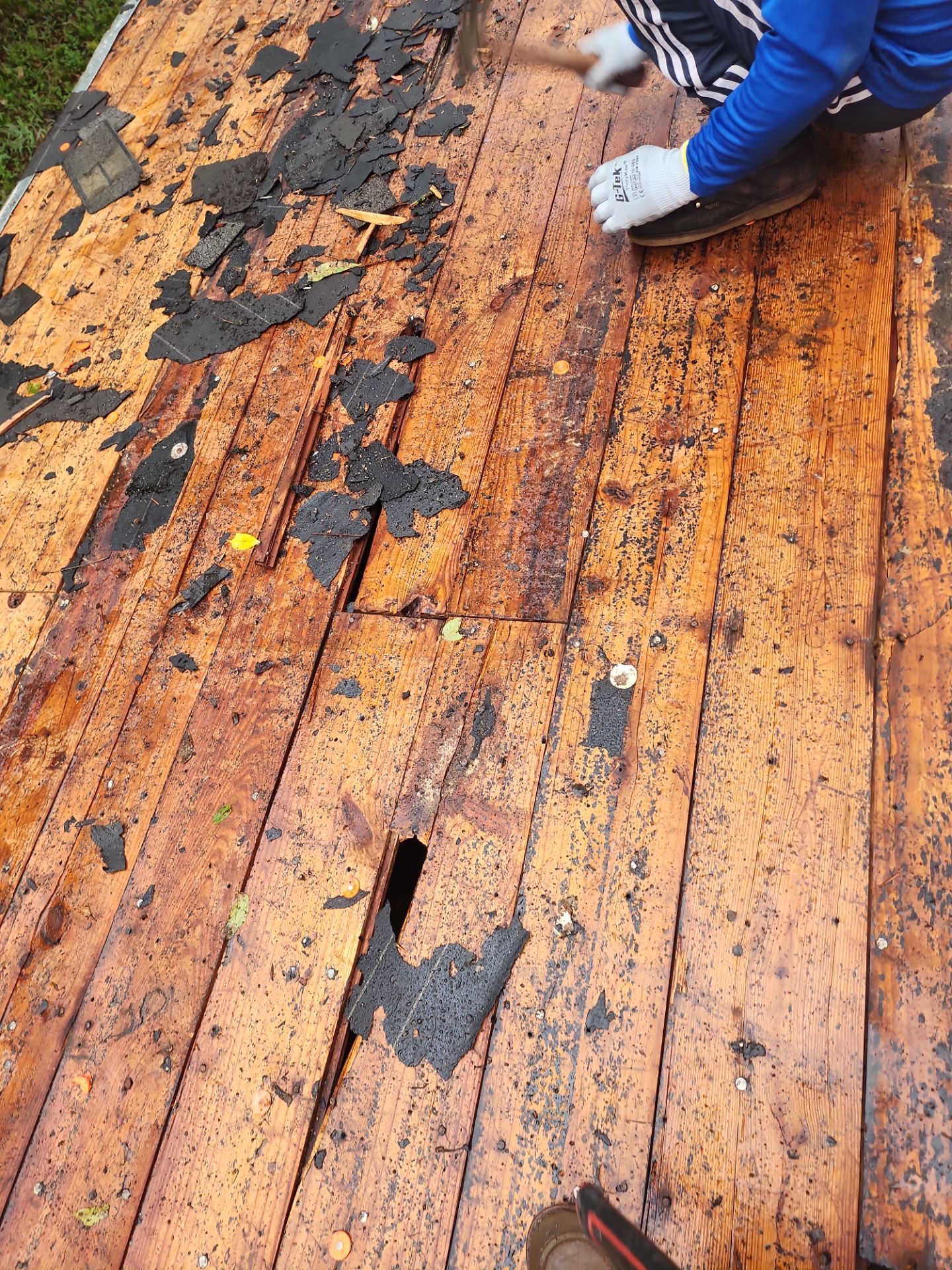 Residential Roofing Installation using Owen's Corning Duration (Lifetime) Shingles by Roof Repair Company