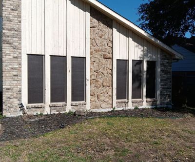 Solar Screens 