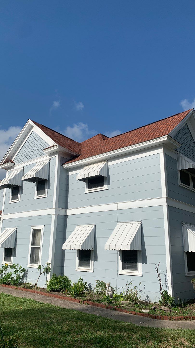 Sinton ShowStopper by Bayfront Roofing and Construction