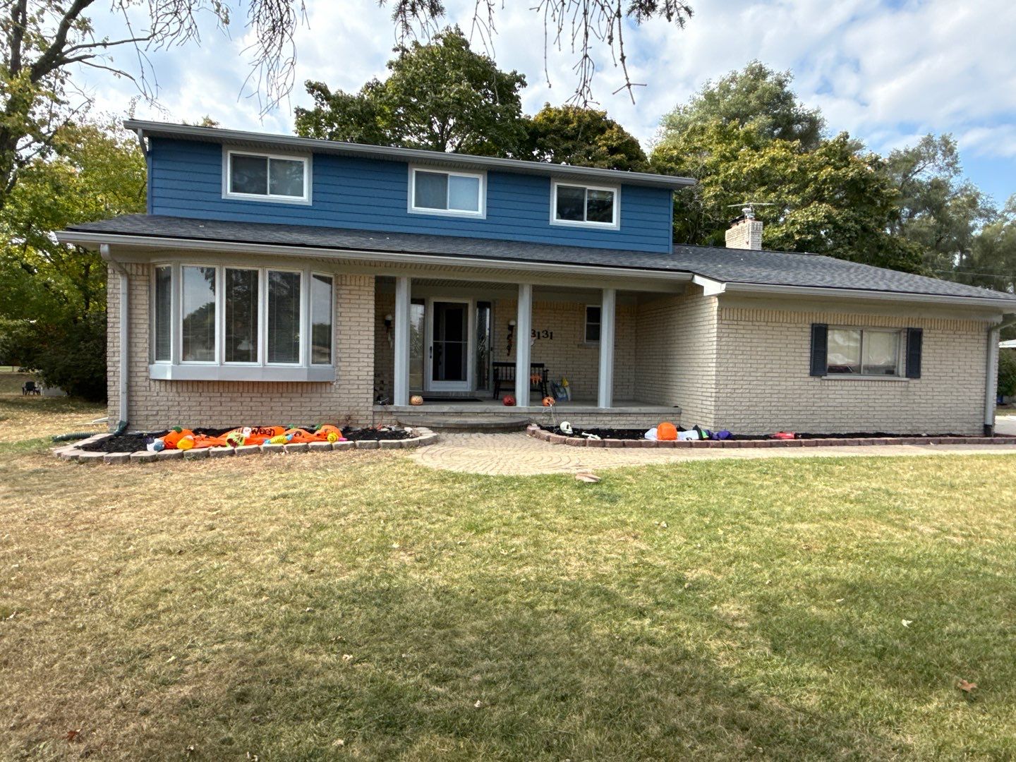 Siding Replacement using Ascend Laguna Blue by 180 Contractors