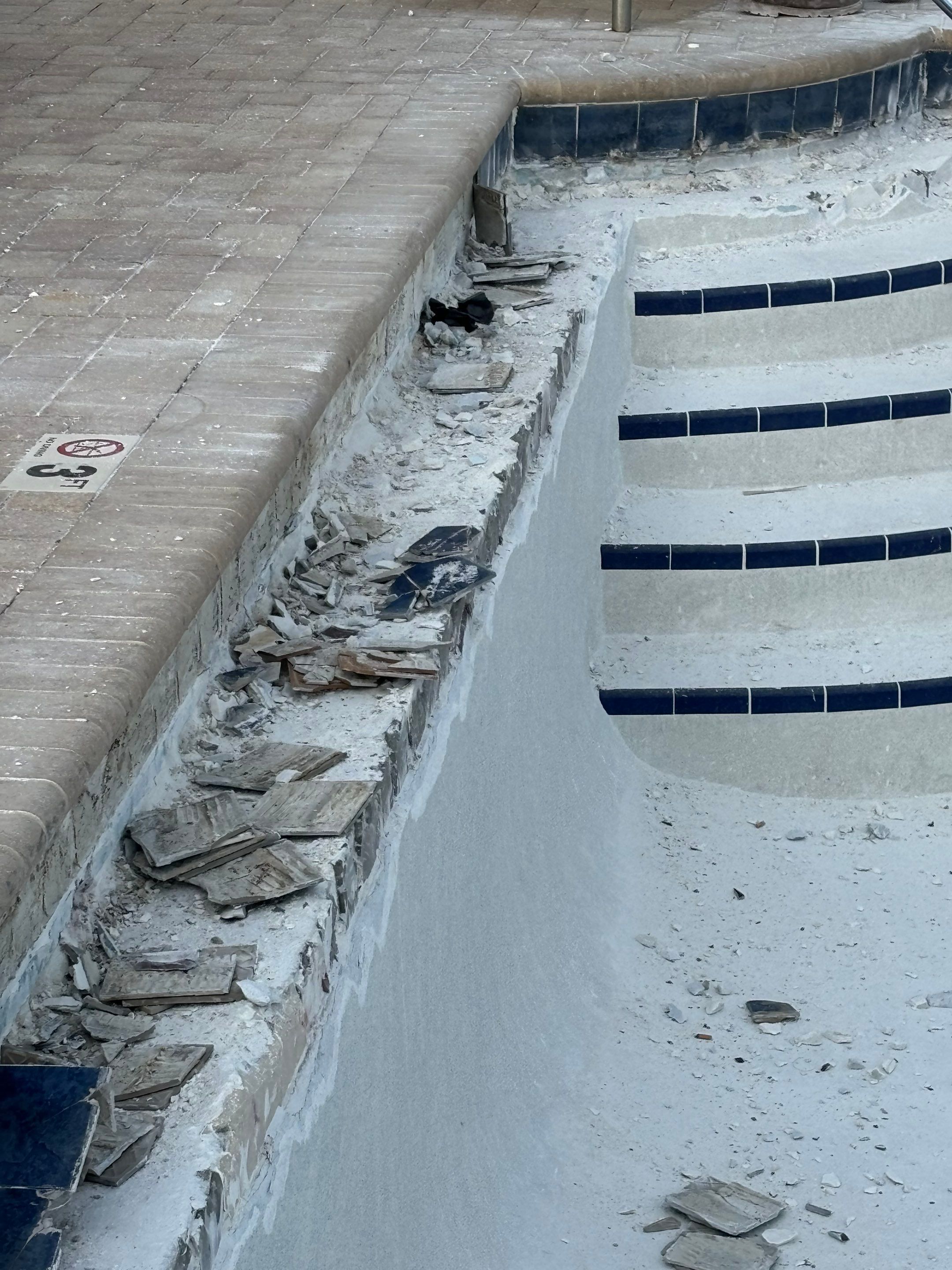 Beachside Resort - PCB by ASP - America's Swimming Pool Company