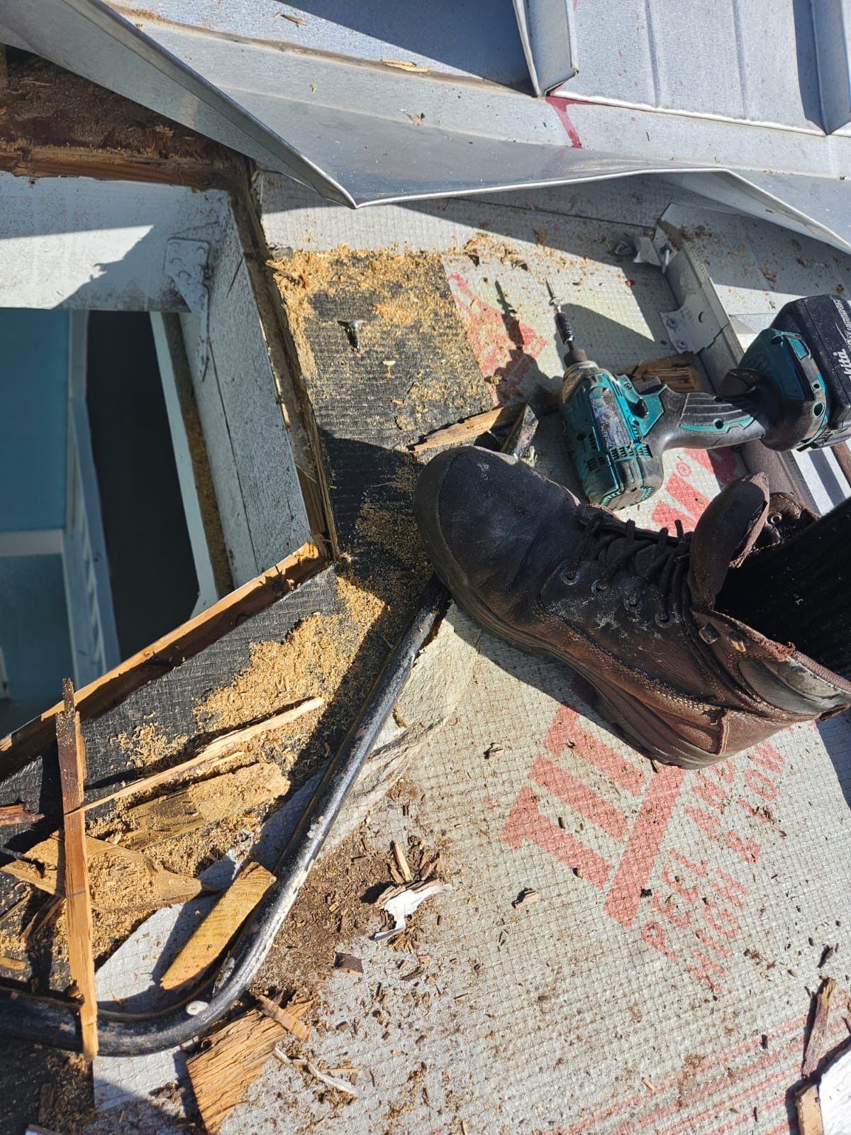Residential Roofing Repair using Gulf Coast Metals Gulf Seam Panels by Four Peaks Roofing