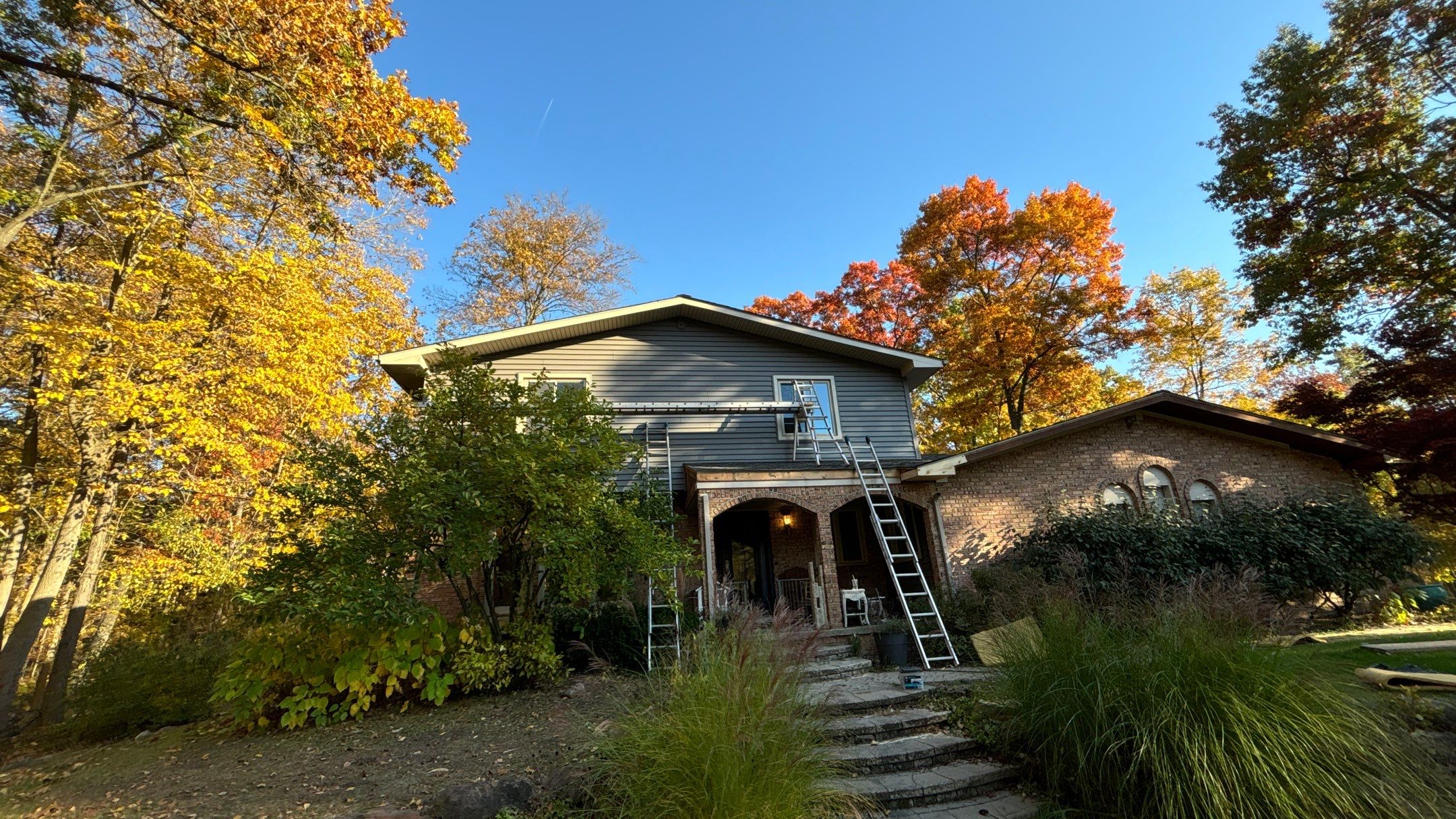 Siding Replacement using Alside Charter Oak D4.5" by 180 Contractors