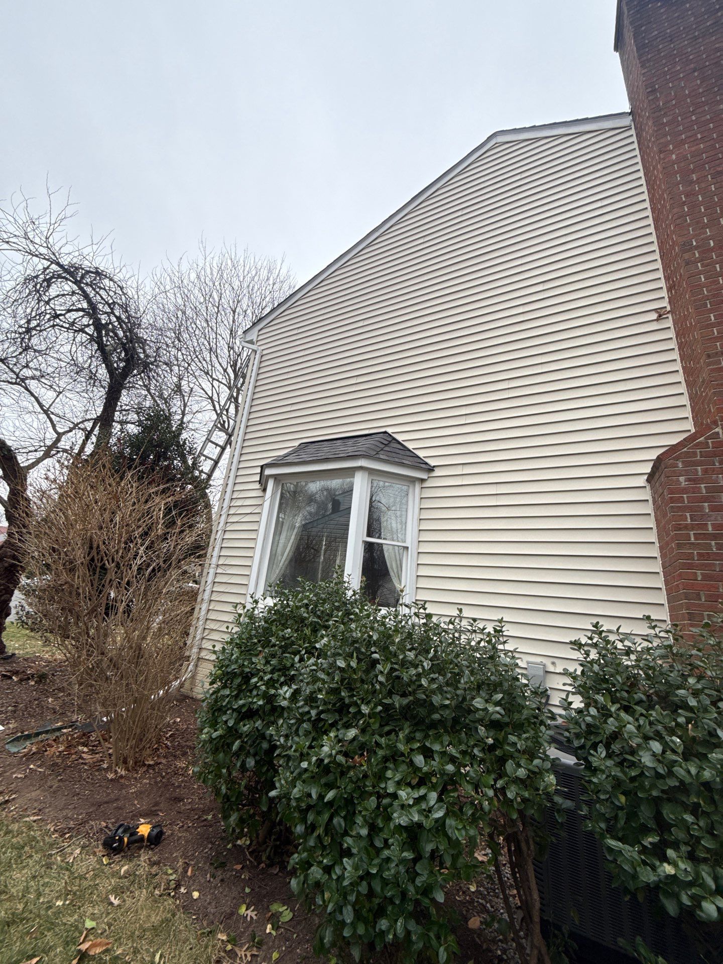 Fairfax Station :Residential Roof Replacement with CertainTeed Landmark Pro in Max Def Drift Wood by RM Banning, Inc.