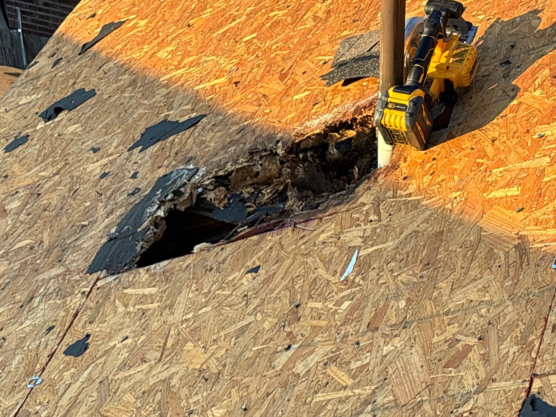 Residential Roofing Installation using Owen's Corning Duration (Lifetime) Shingles by Roof Repair Company
