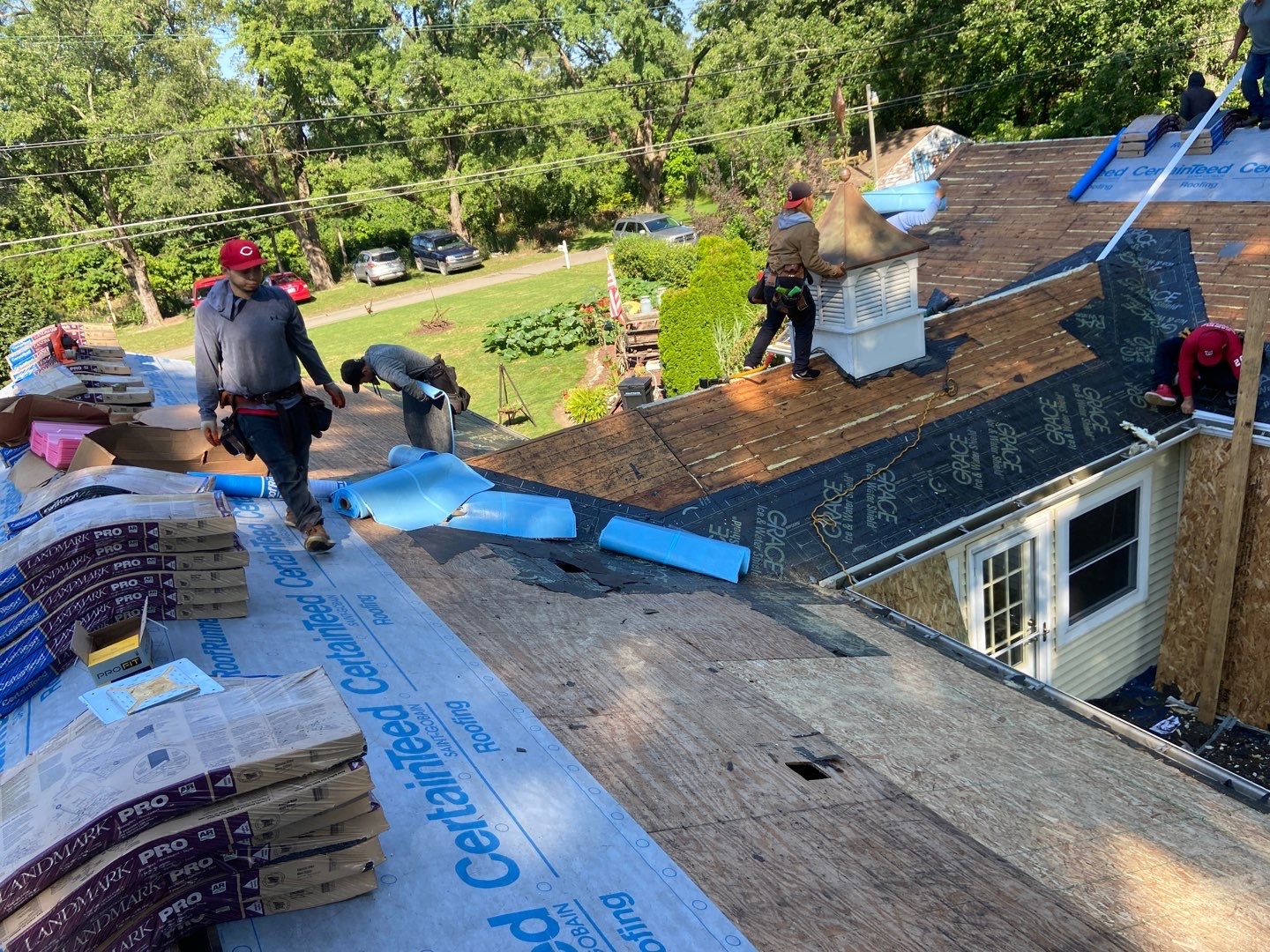 Roof Replacement using CertainTeed Landmark by 180 Contractors