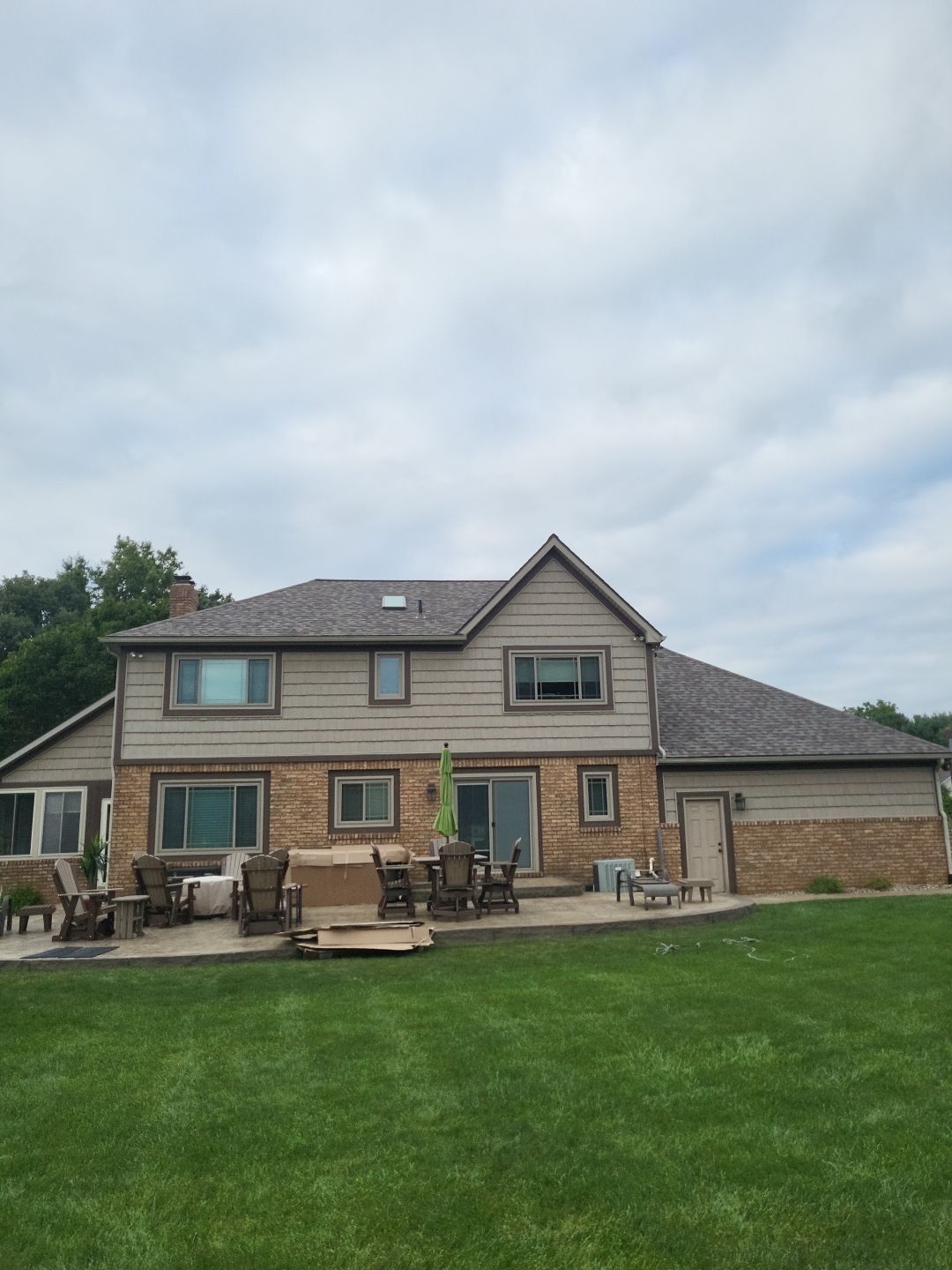 ATLAS PINNACLE COLOR: MAJESTIC SHAKE by Eagle Eye Roofing