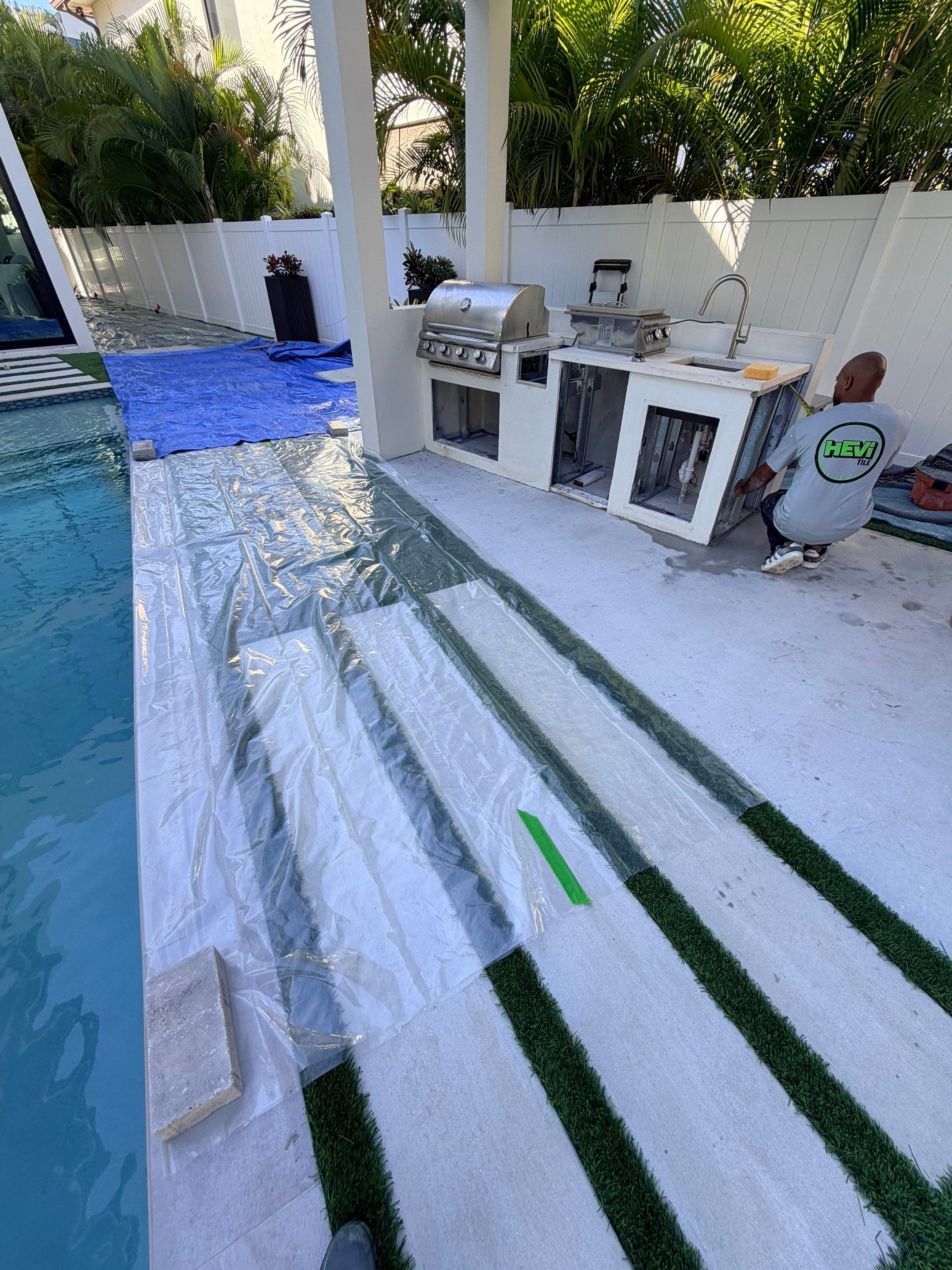 Outdoor BBQ - East Boca Raton by Hevi Tile