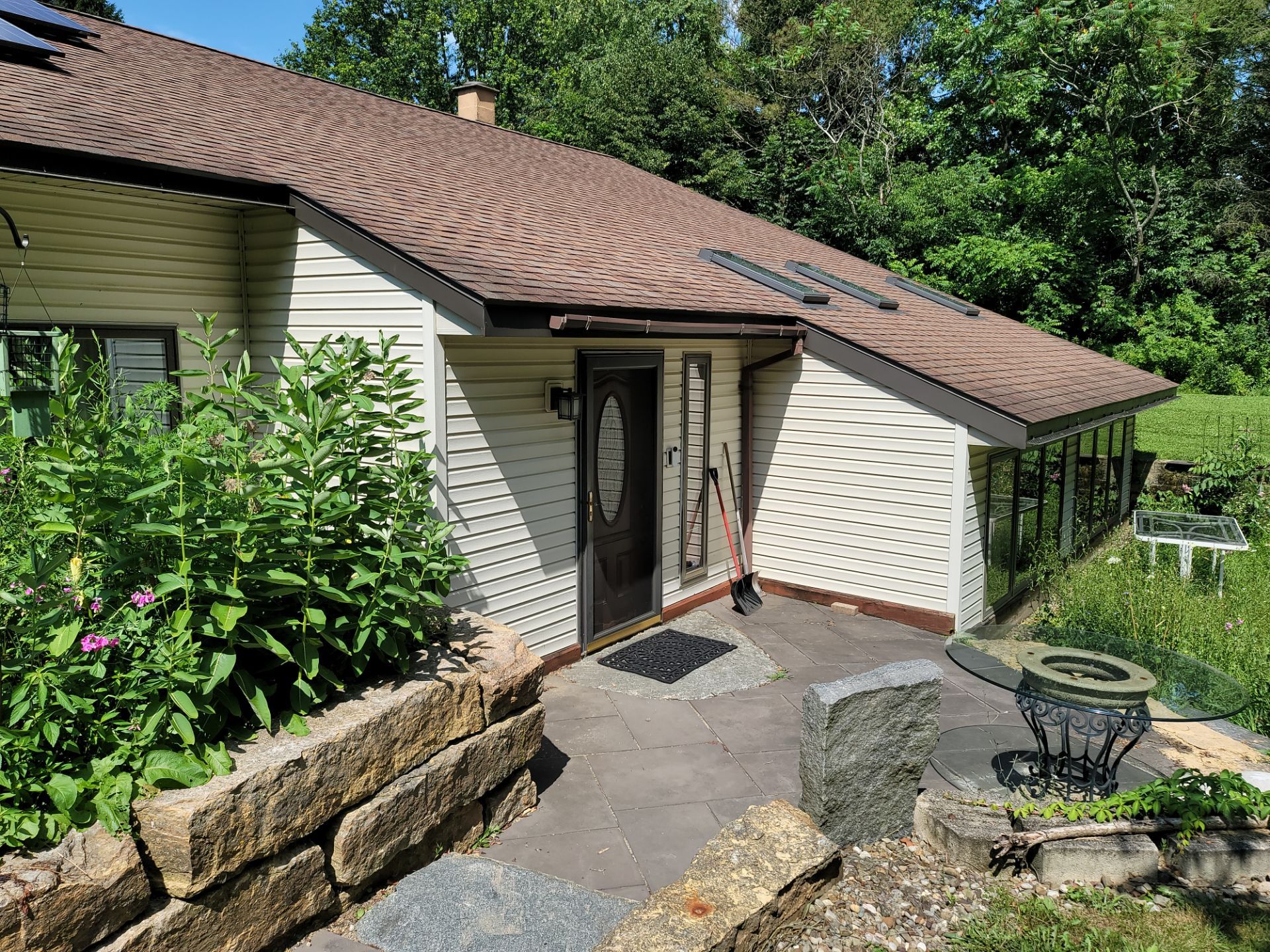 Red Cedar Siding, Color, Mountain Ash by Eagle Eye Roofing