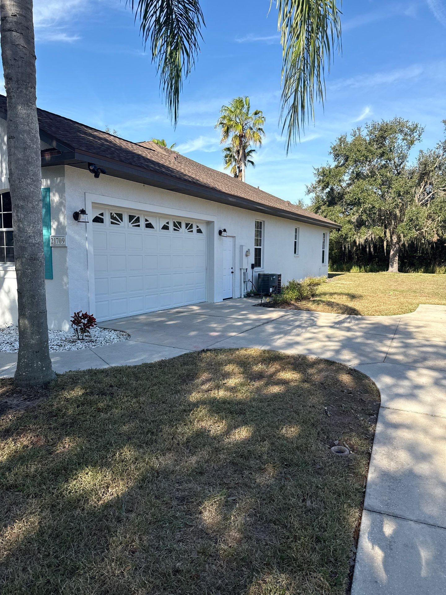 Gutter Guards Installation and New seamless gutters using Leaf Guard in Bradenton Fl by Gutter Professors
