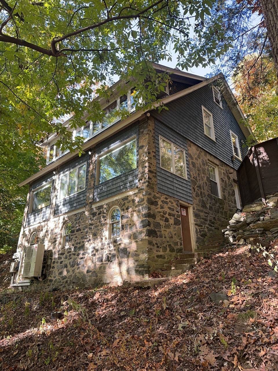 James Hardie Historical Renovatio in Hastings-On-Hudson, NY by Ideal Siding 