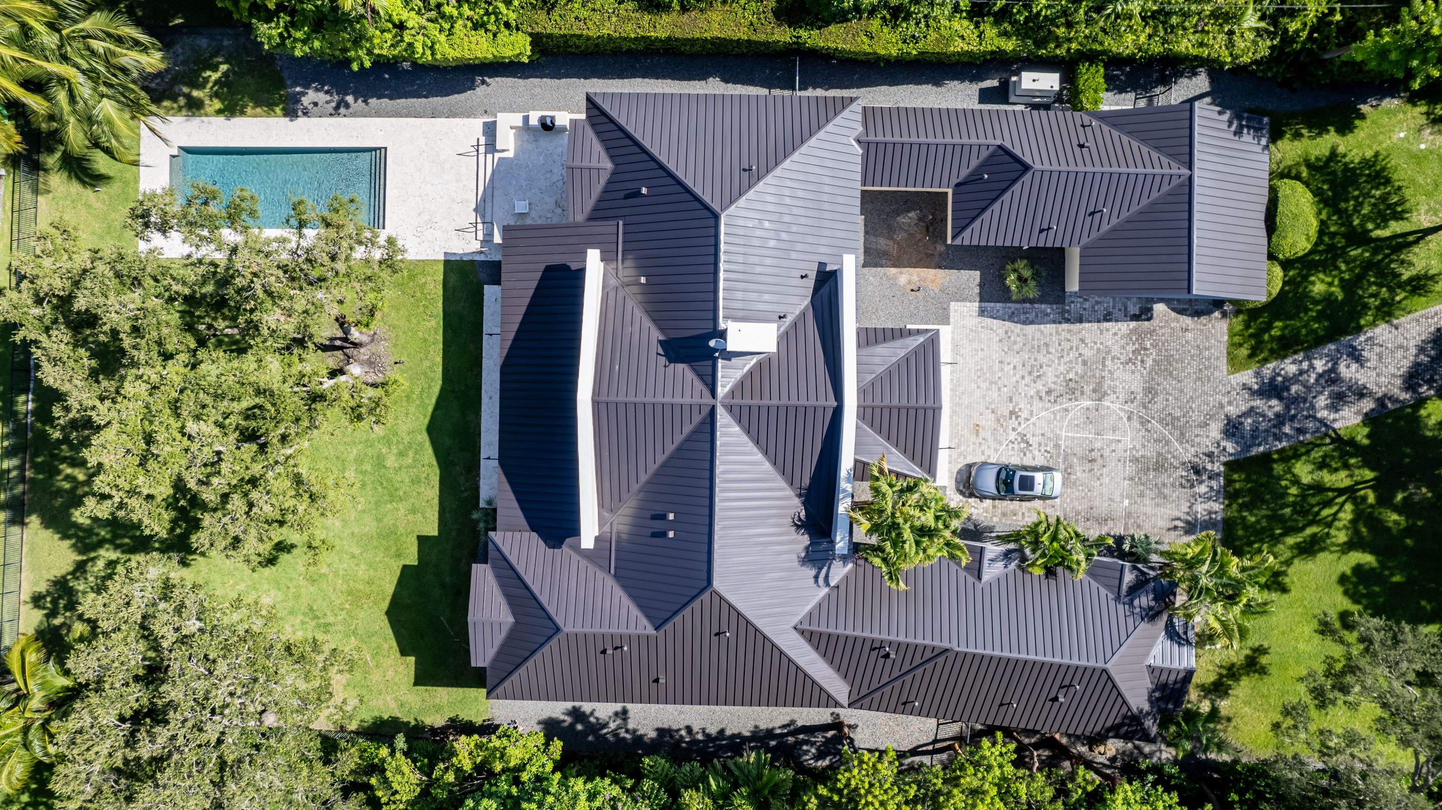 Metal Roof - Galvalume - Dark Bronze by Istueta Roofing