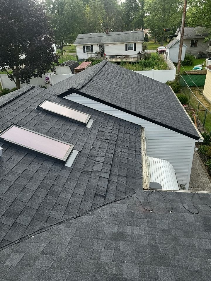 ATLAS PINNACLE COLOR: SCOTCHGARD BLACK SHADOW by Eagle Eye Roofing