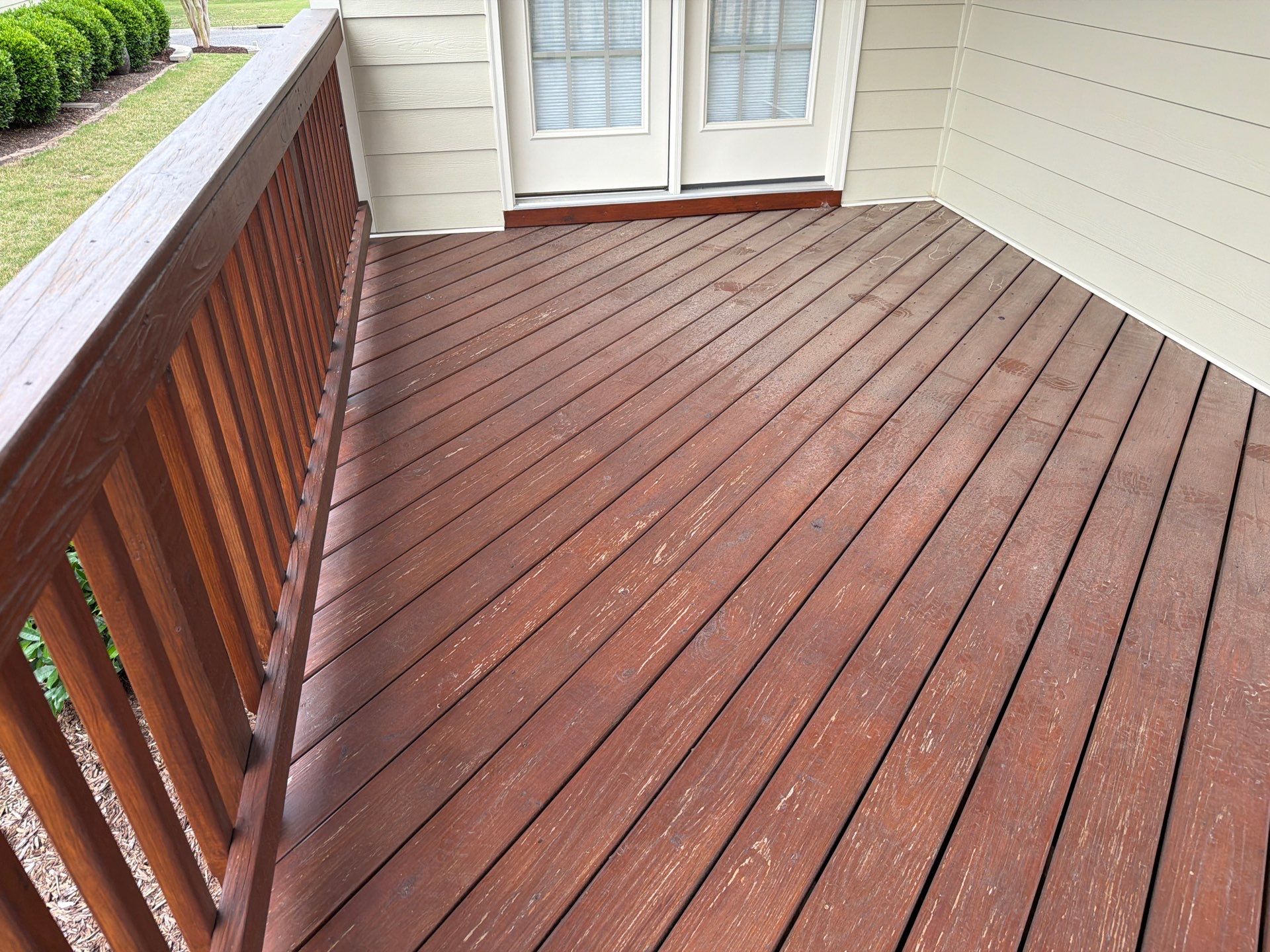 Deck using Wood Sealant by DuraSeal