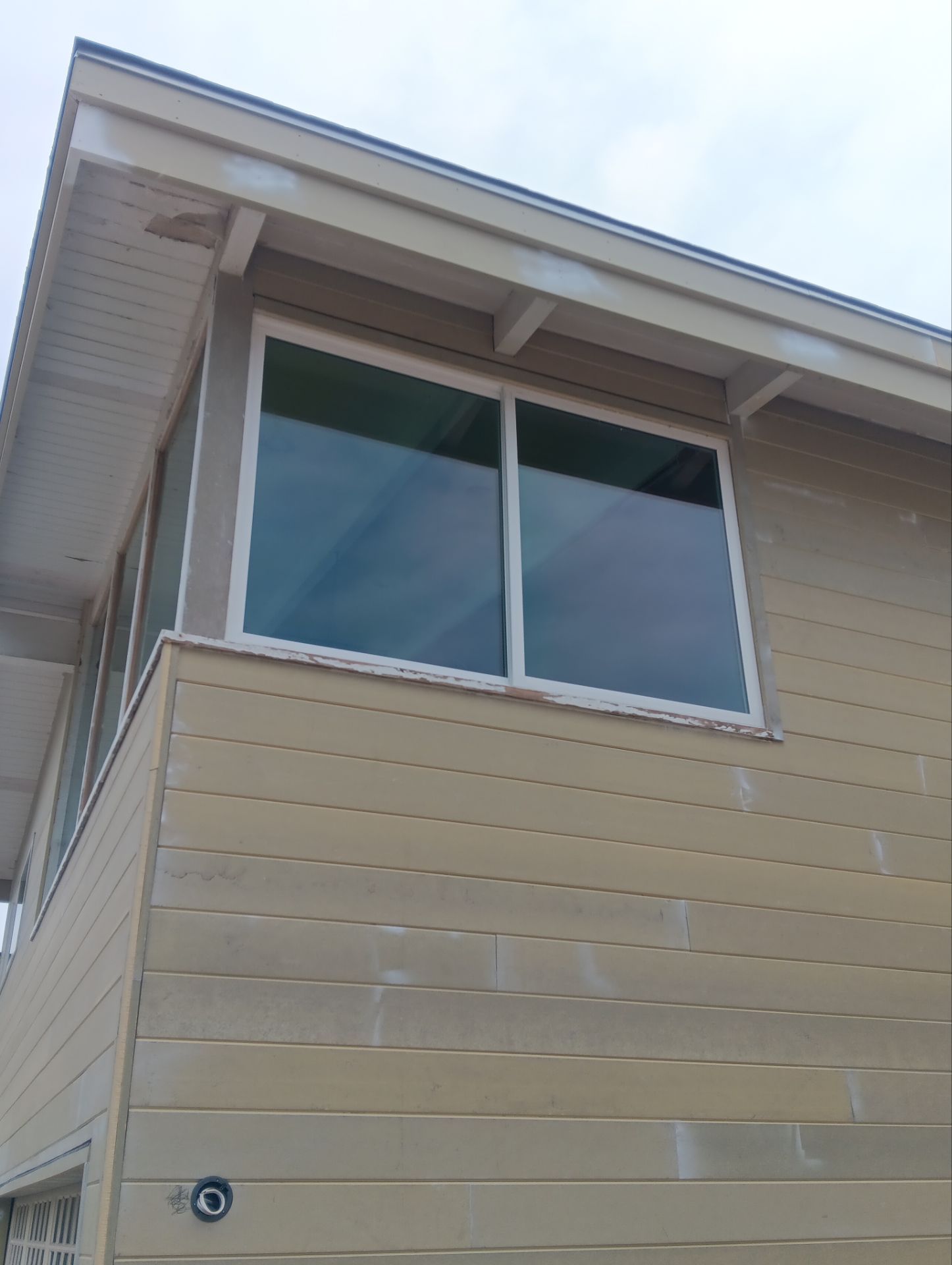James Hardie prime V-grove by New Era Siding Inc 