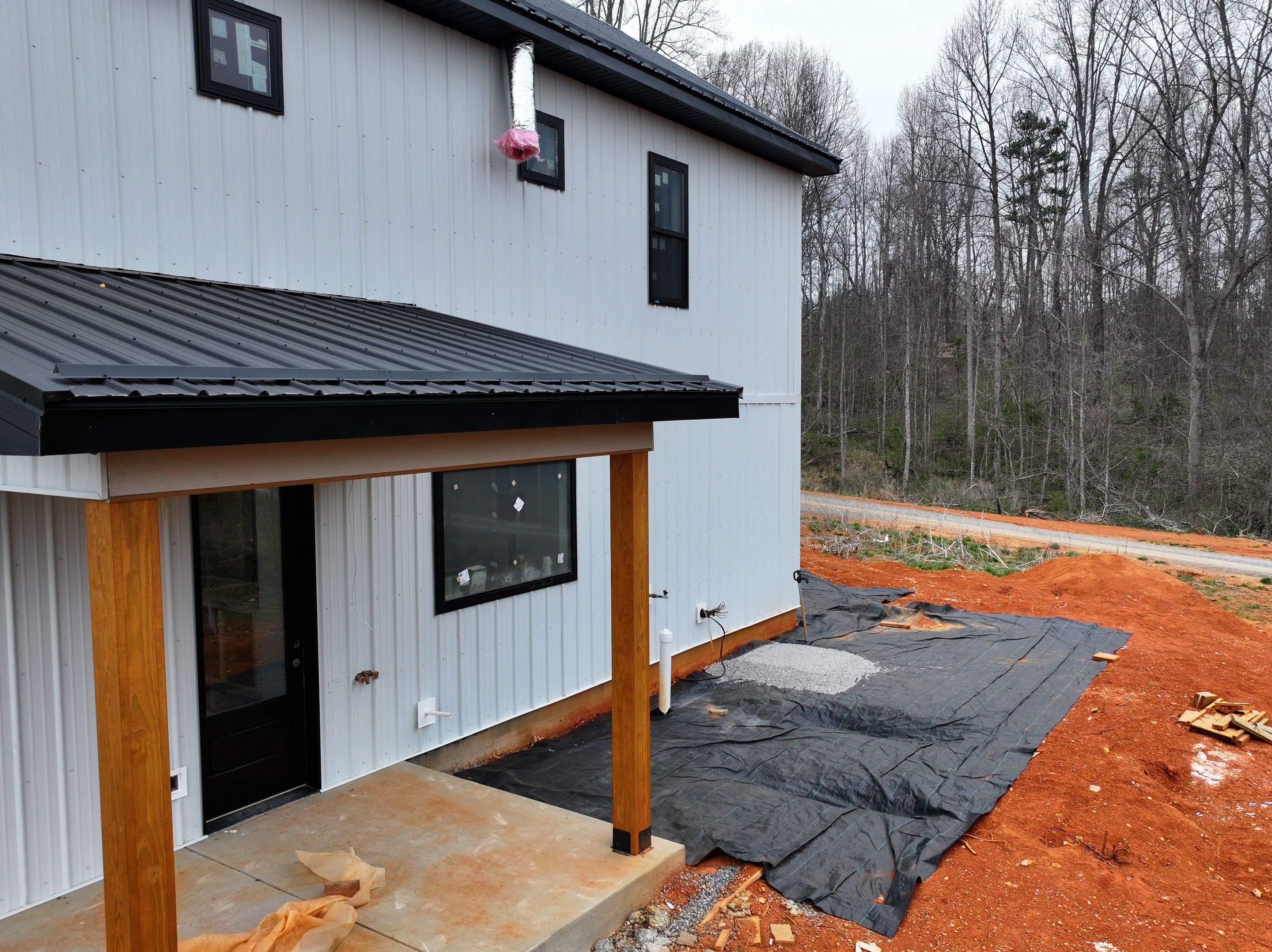 Titus Jr Residence by Omnia Roofing