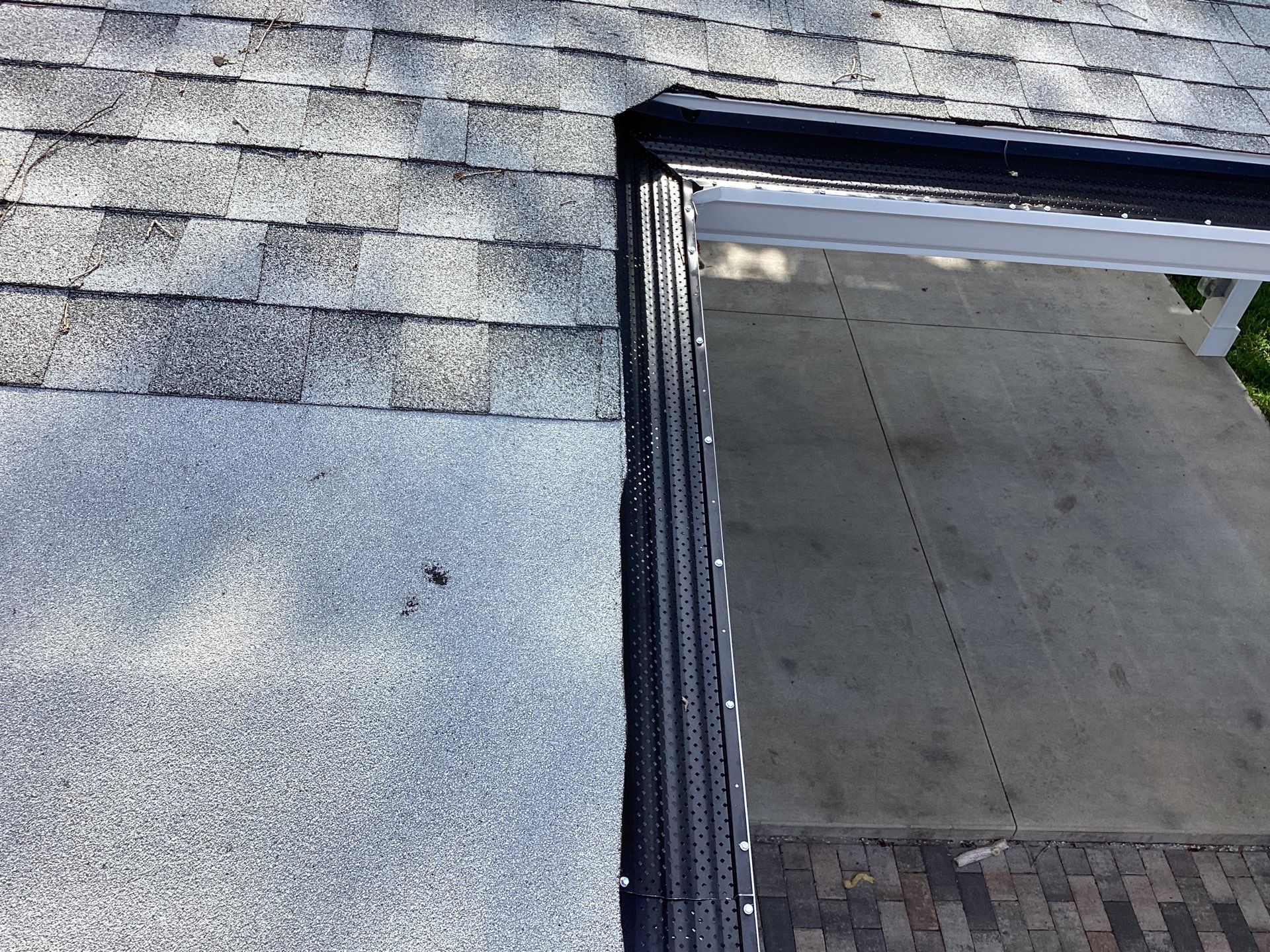 Elegant 7-Inch Seamless Gutters in Sarasota FL in Sarasota FL by Gutter Professors