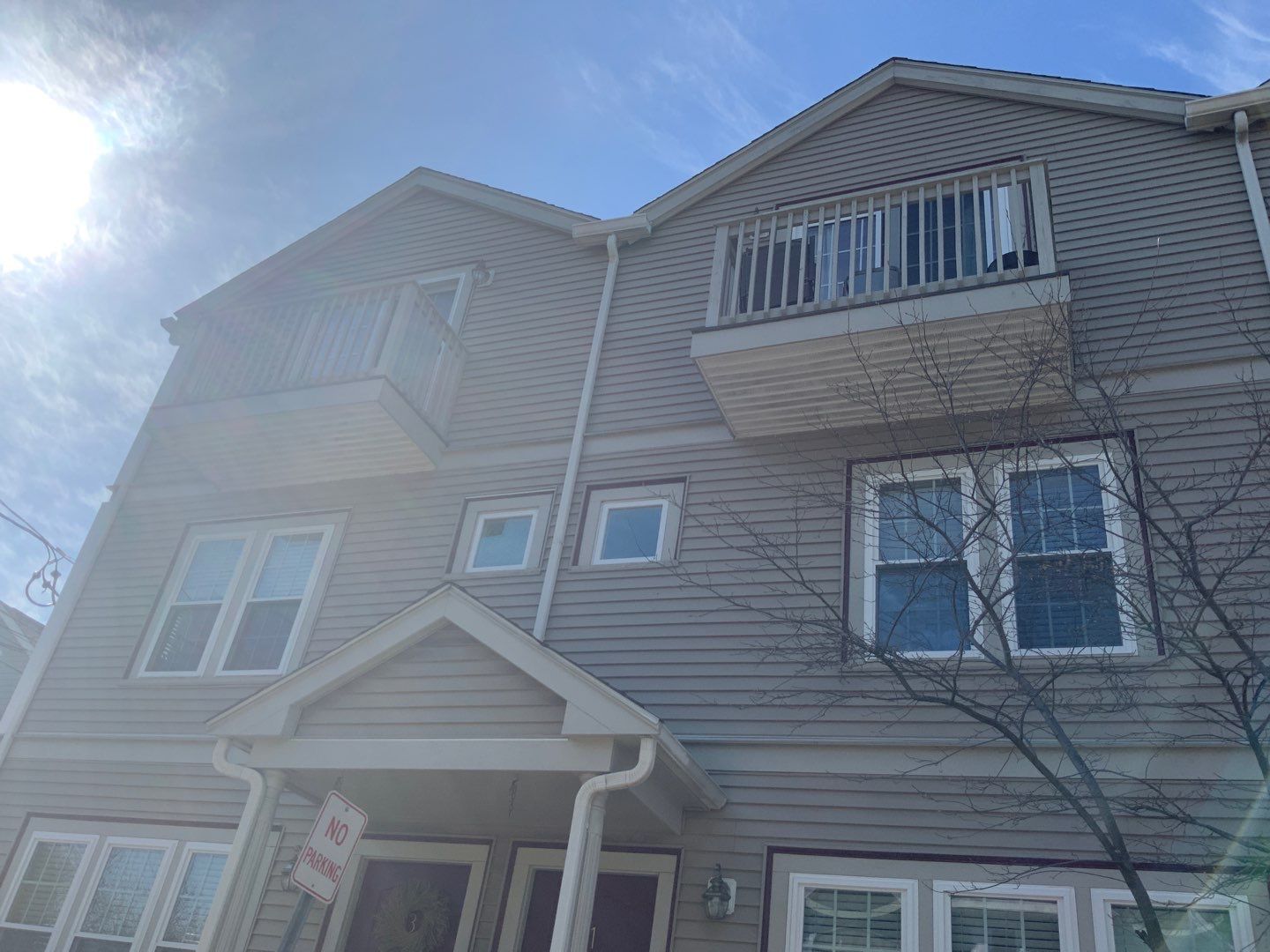 Vinyl siding and Entry Doors inn  Watertown, MA by UBrothers Construction