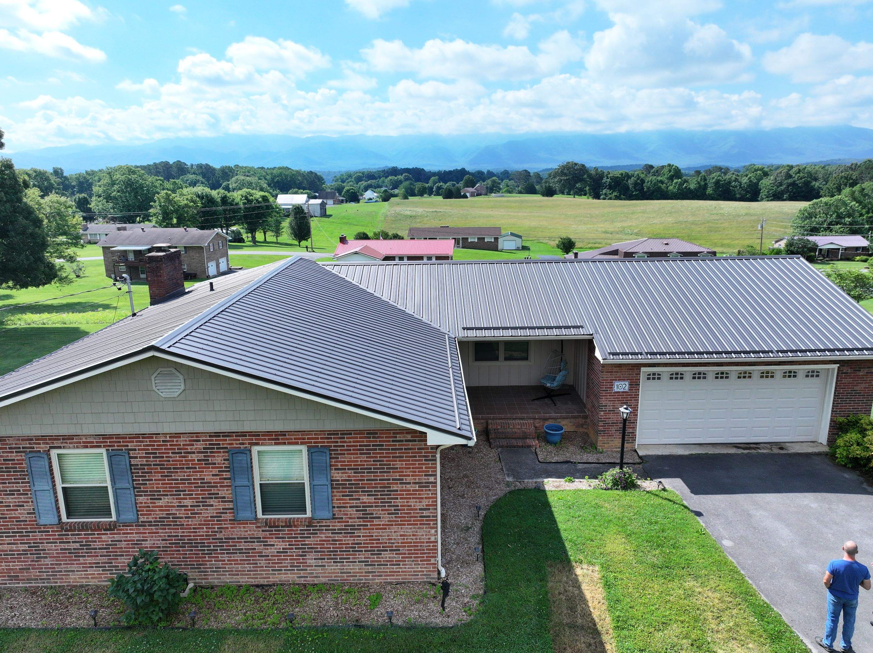 Maximoff Residence by Omnia Roofing