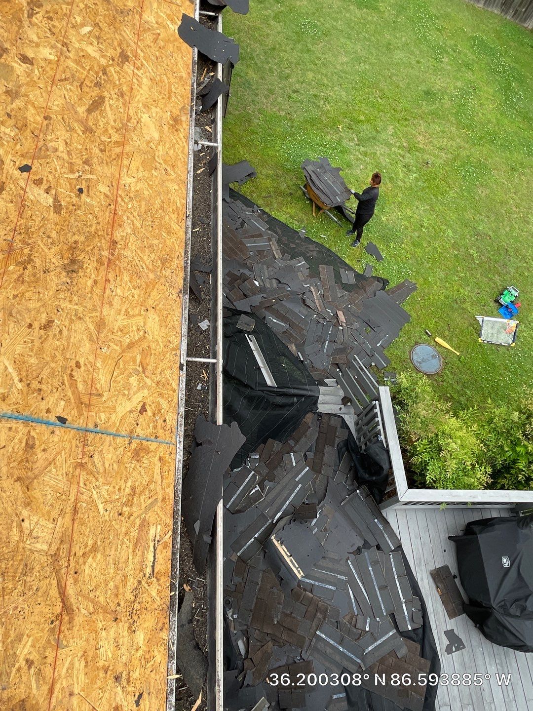 Residential Roofing Installation using Owens Corning Oakridge Roofing System by Undersun Roofing 