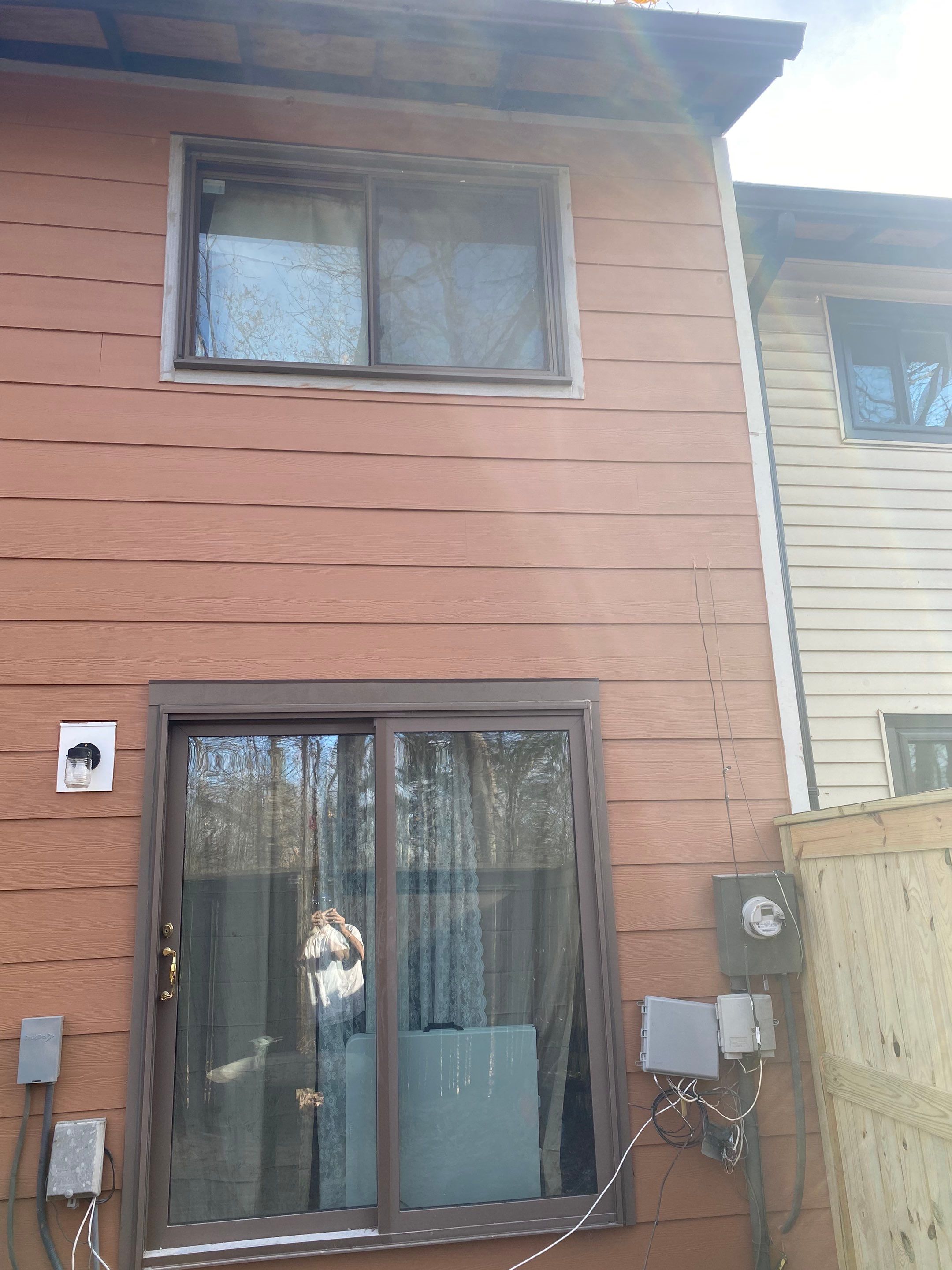 Reston: Residential Siding Replacement with James Hardie Statement Beaded Plank in Cappuccino Muffin by RM Banning, Inc.