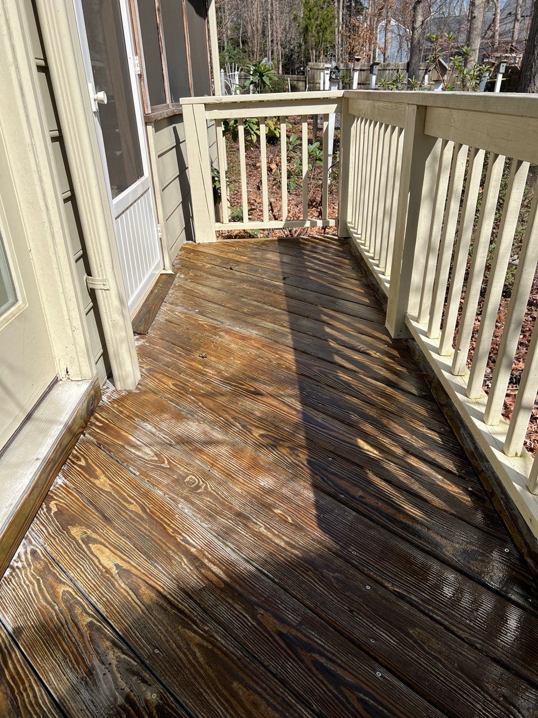 Coated Deck using Wood Sealant by DuraSeal