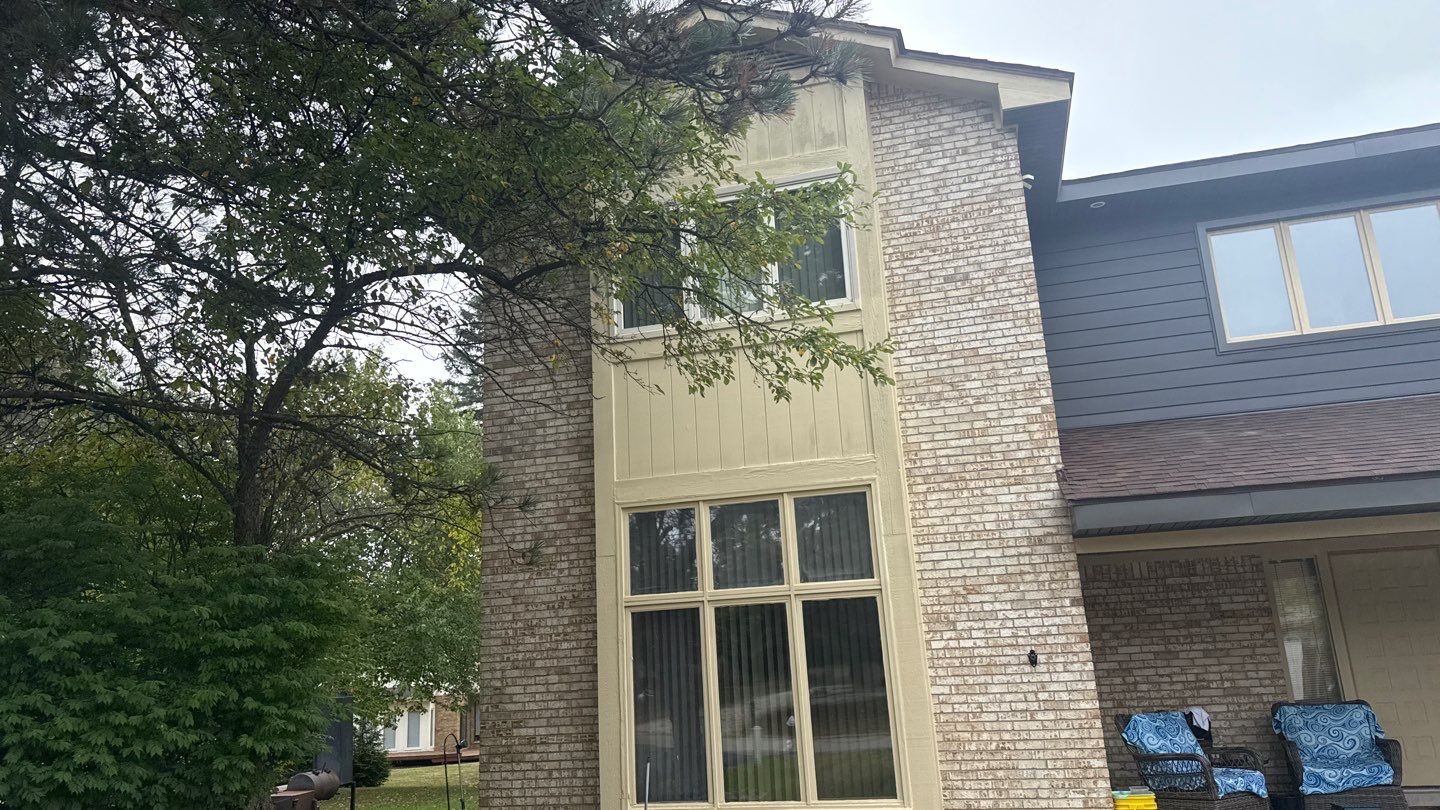 Siding Replacement using Alside S7 Cedar Mill Grain Cast Iron by 180 Contractors