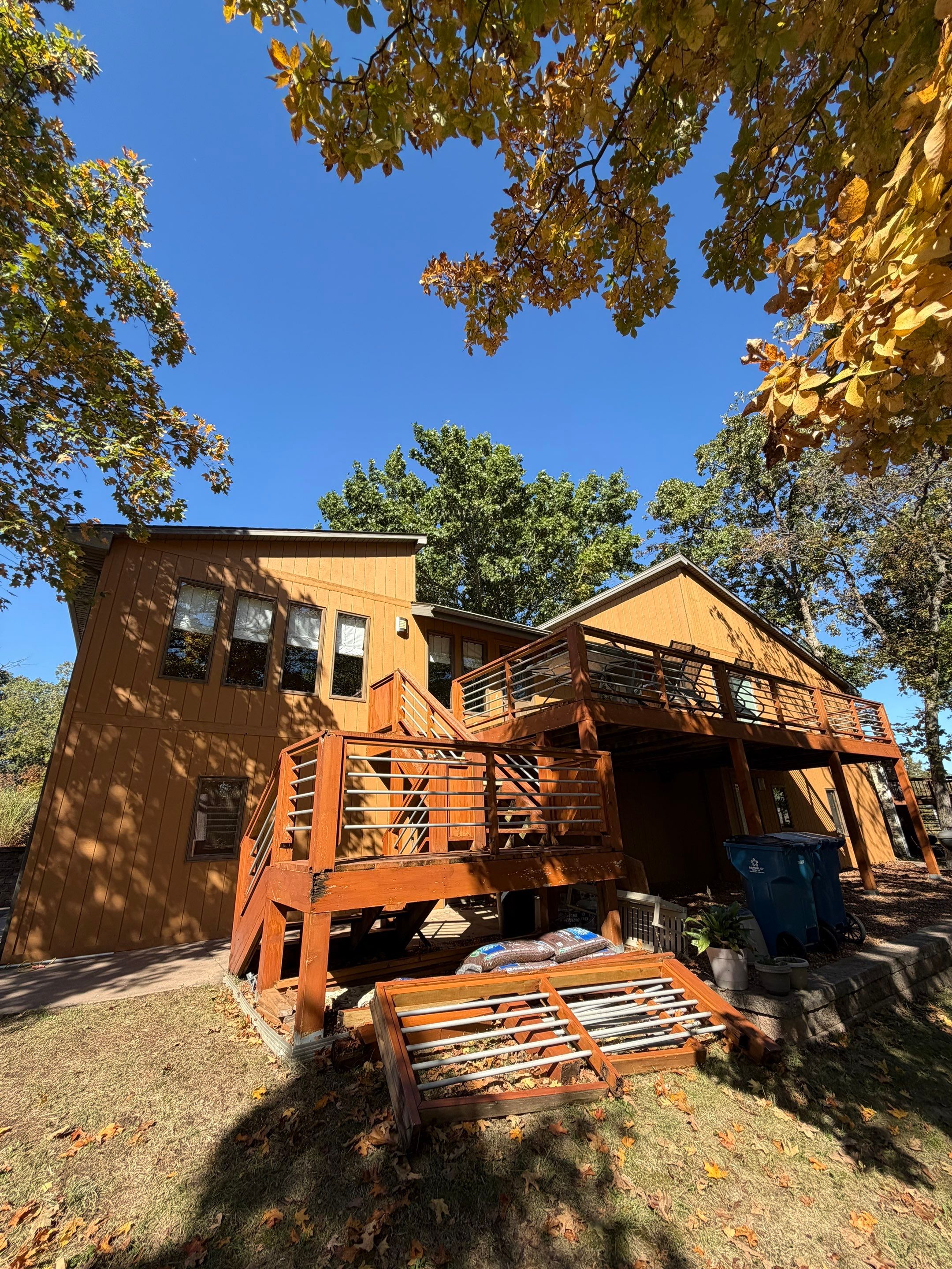 Wood Siding Staining off Eastland Dr by Pezley Painting