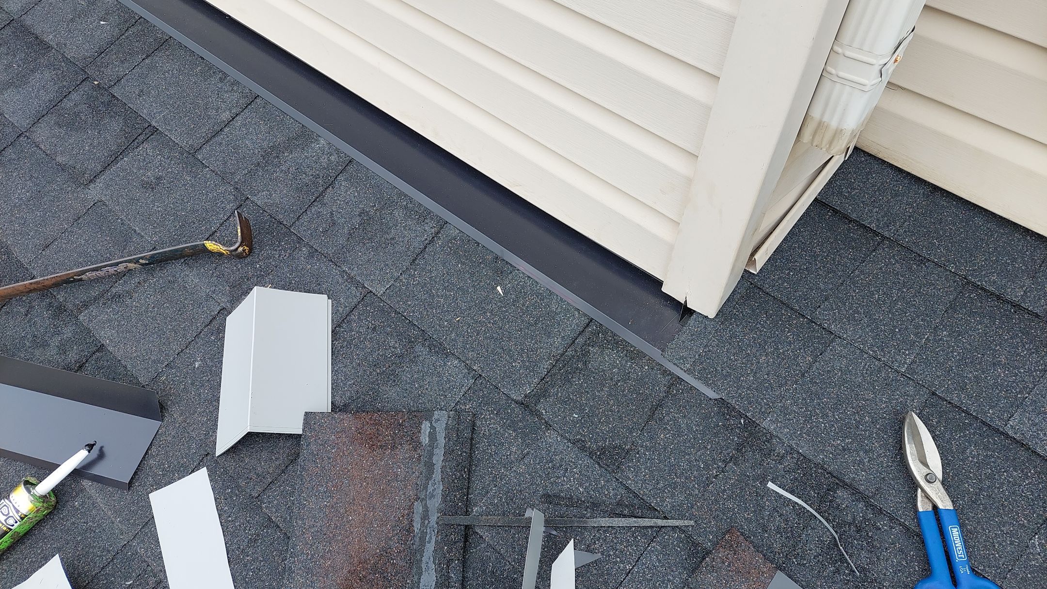 Atlas Black Shadow by Tamlin Roofing