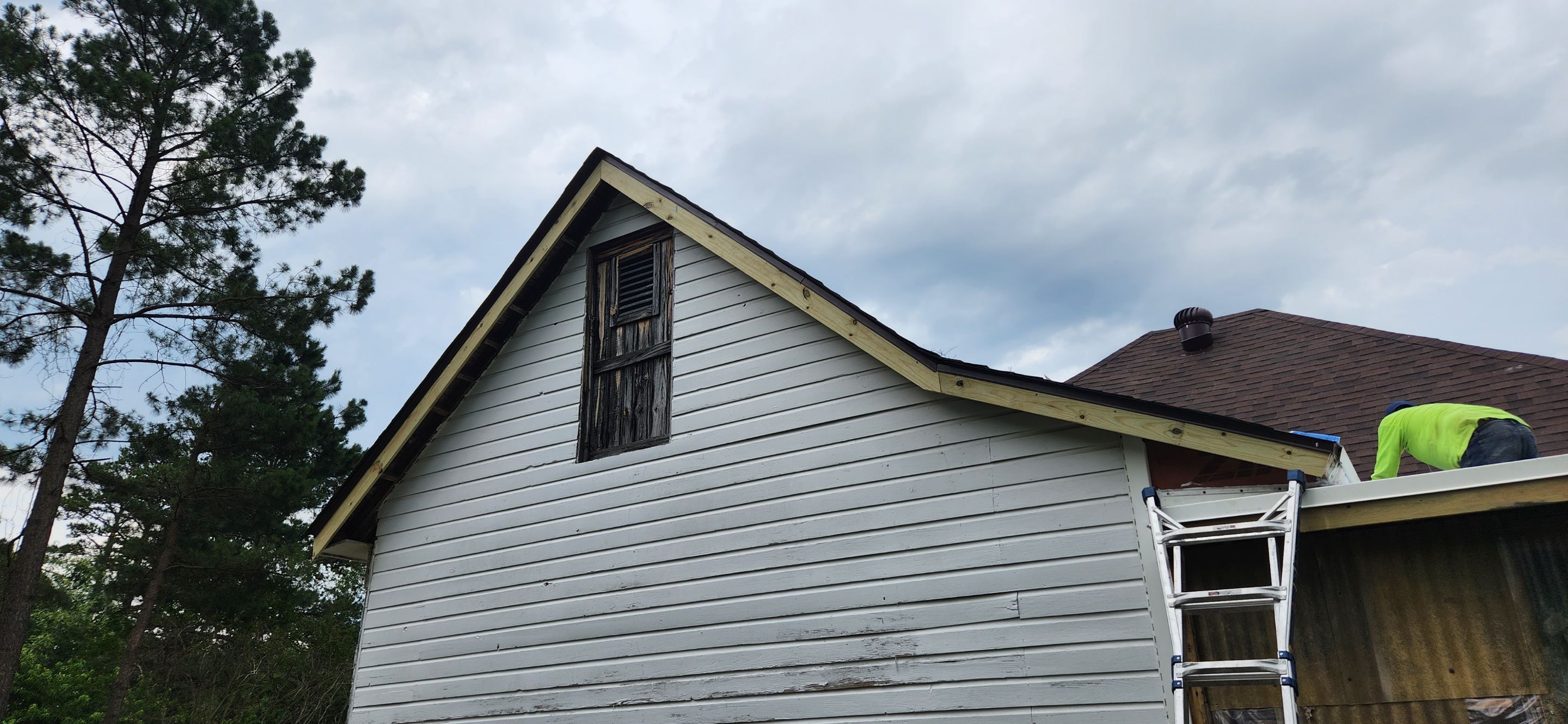 Residential Shingle Reroof using Malarkey Highlander NEX by Hostetler Roofing