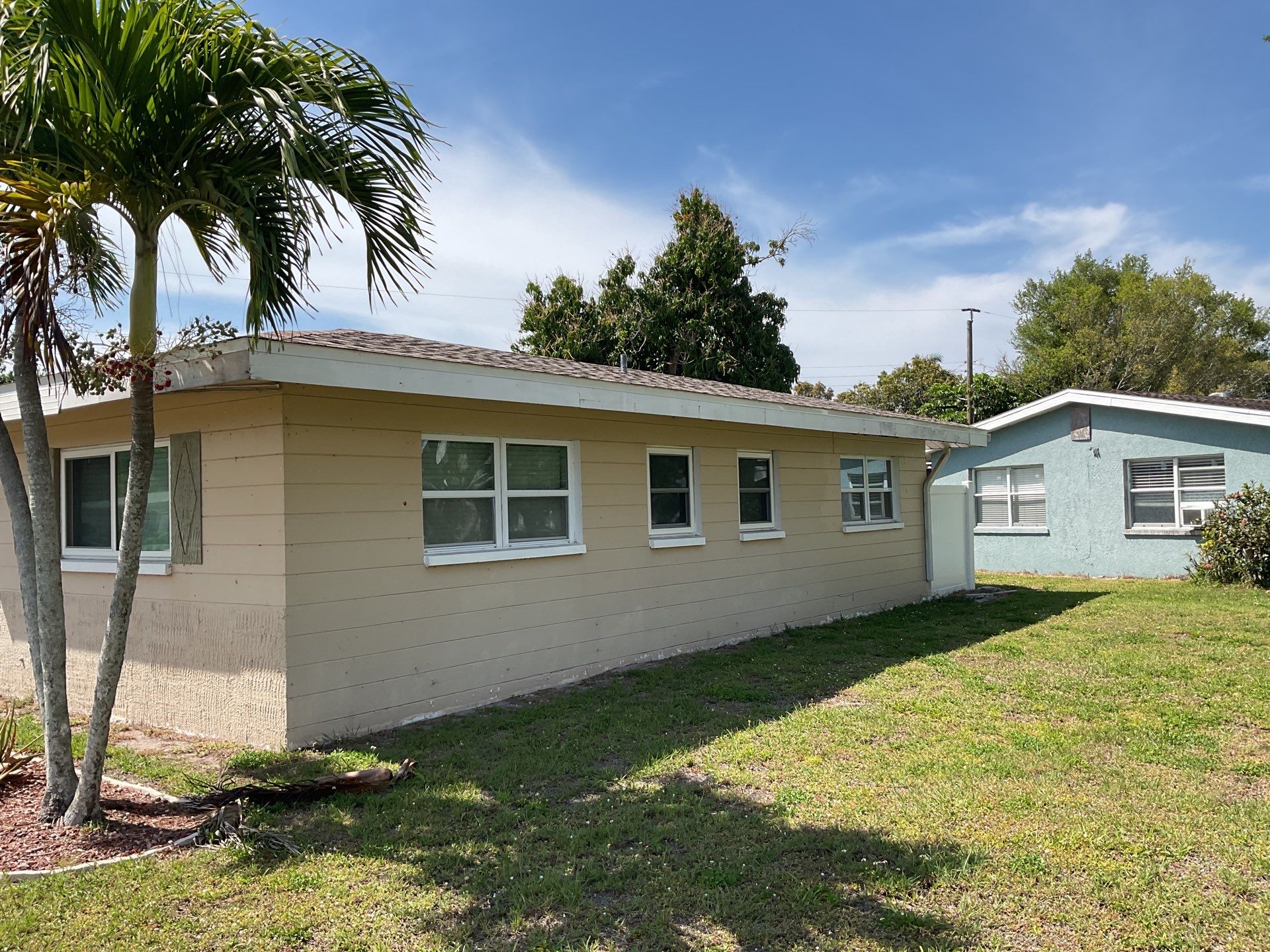 Soffit and Fascia Replacement in Fort Myers FL by Gutter Professors