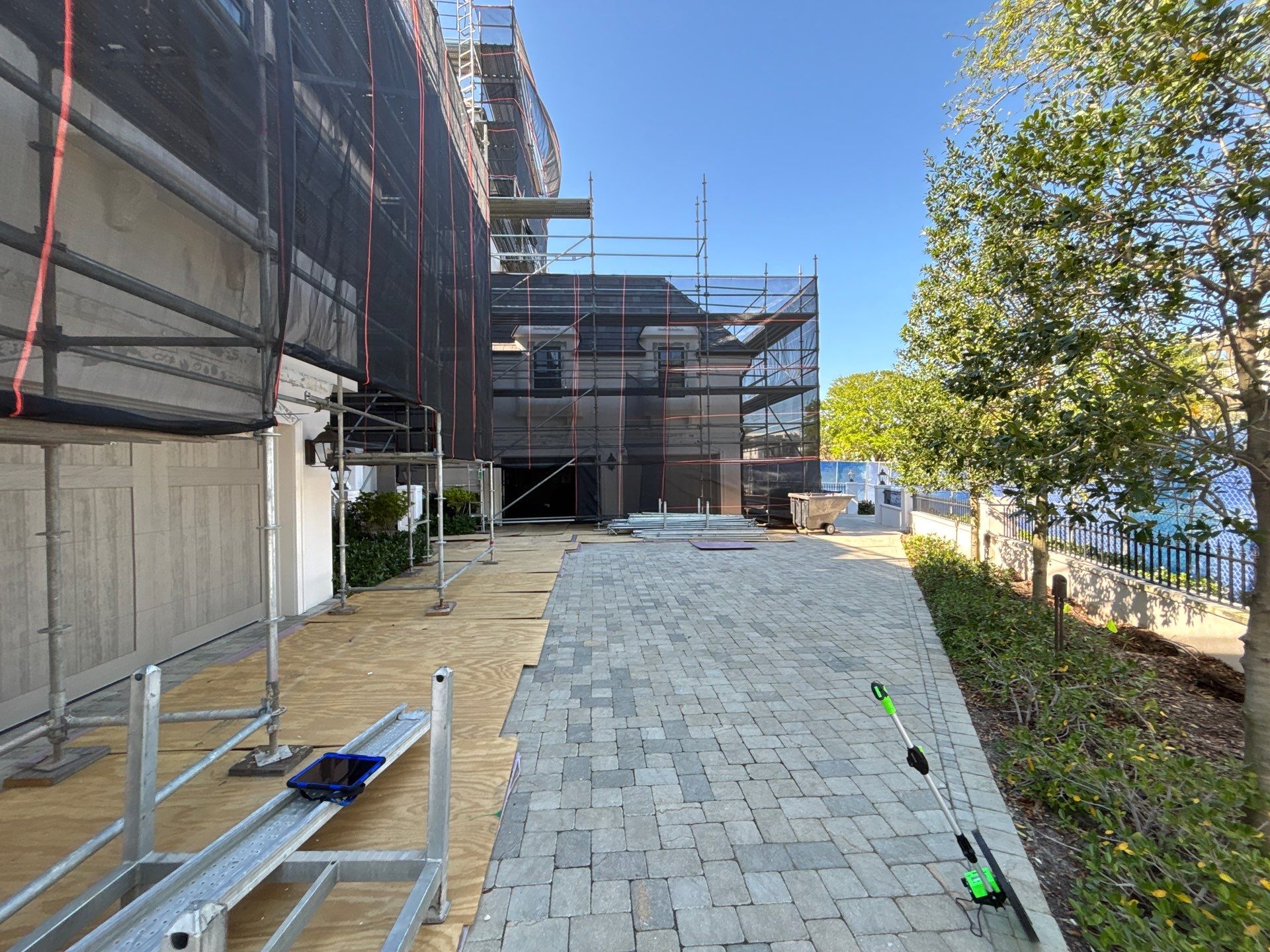 Gutter Installation using Half Round Seamless Gutters in Tampa FL by Gutter Professors