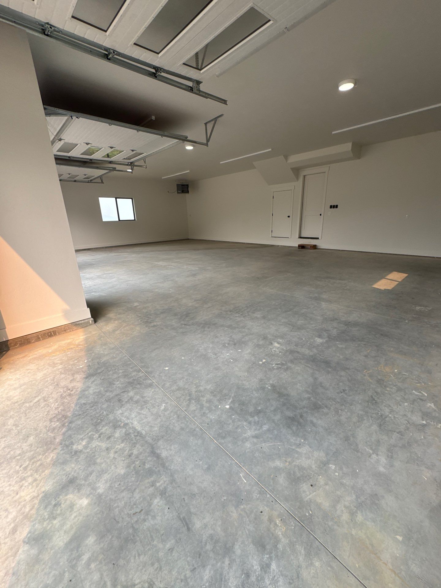 Shale Hybrid Garage Floor Coating and Concrete Restoration in Sagle by Croc Coatings, LLC
