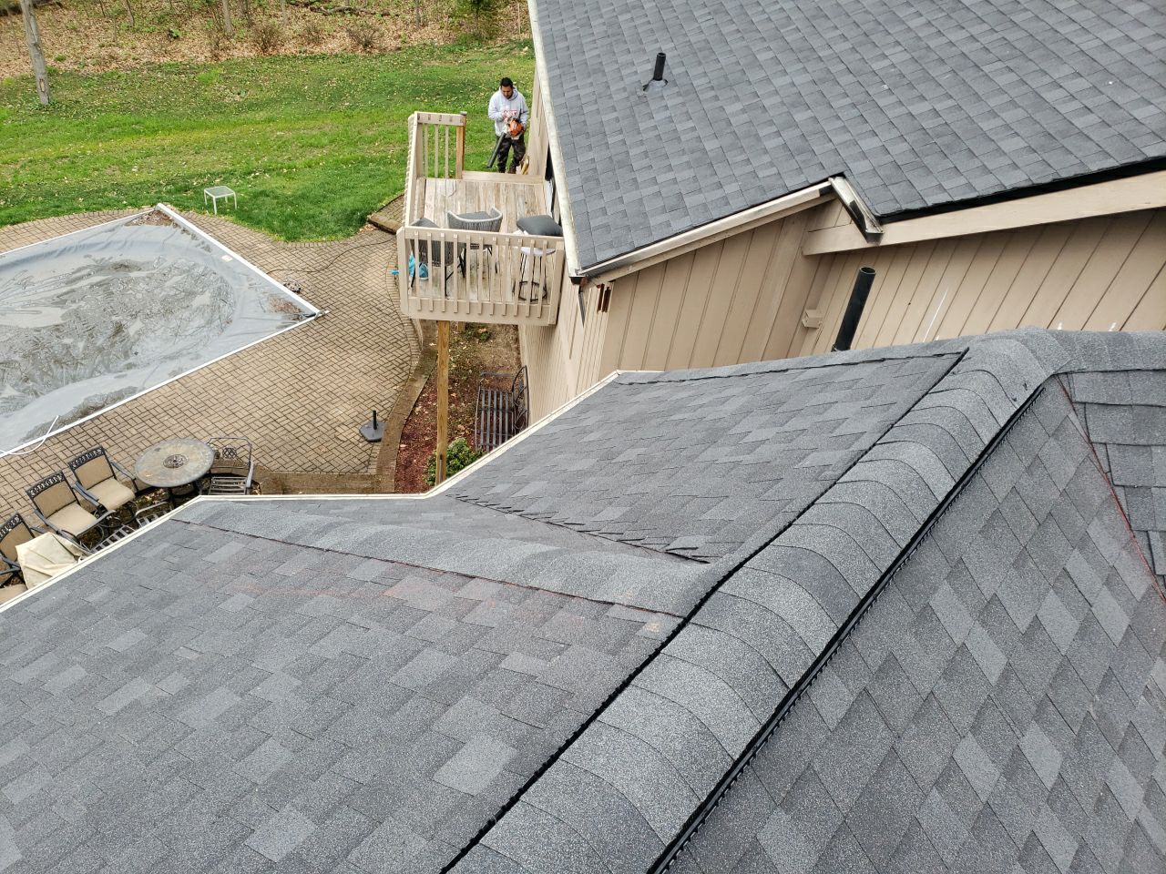 Brand: Atlas Pinnacle Color: Pristine Scotchgard Black Shadow Drip: Black by Eagle Eye Roofing