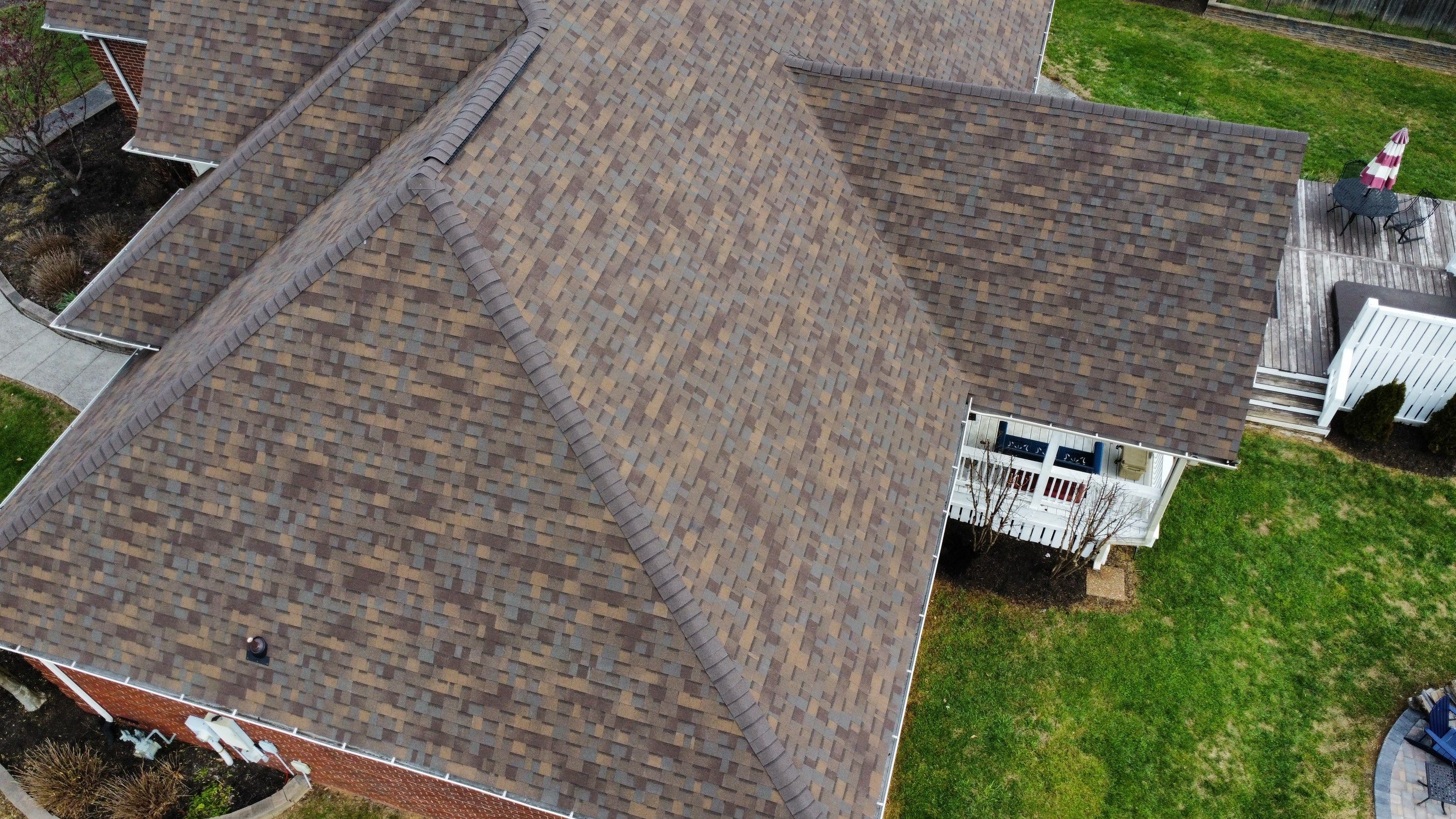 Owens Corning Duration in Teak by Undersun Roofing 