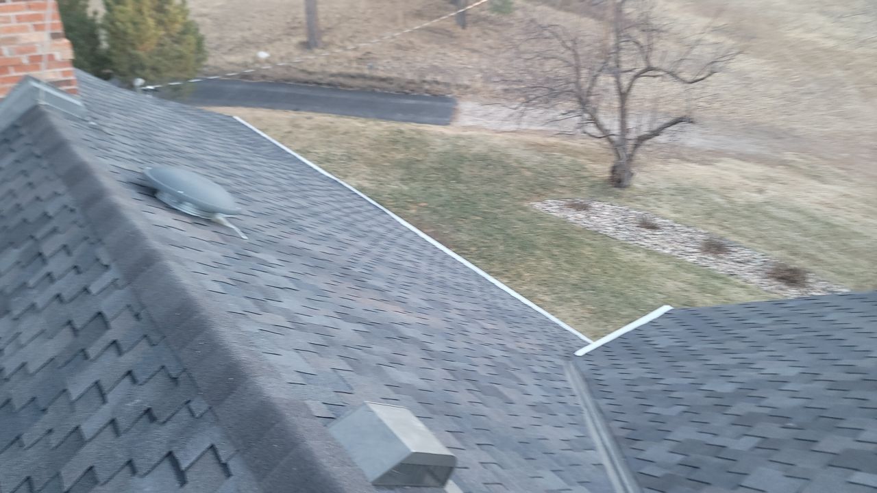 Parker McKean House  by Jireh 7 Roofing 