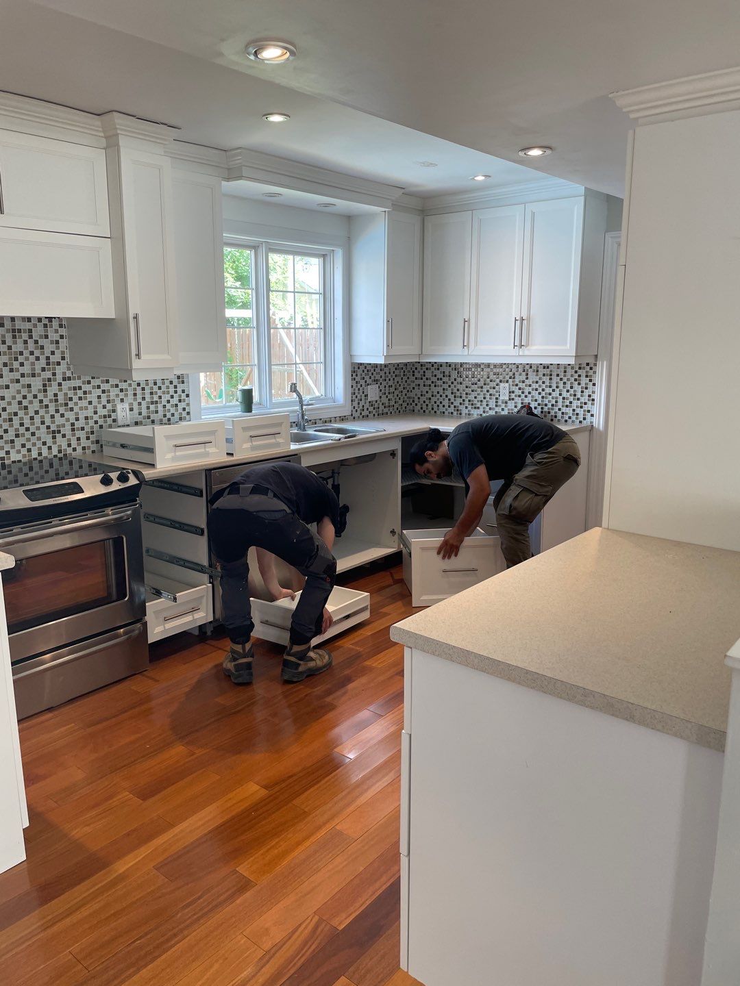 Kitchen remodel  by Eco-Nature Construction Inc.