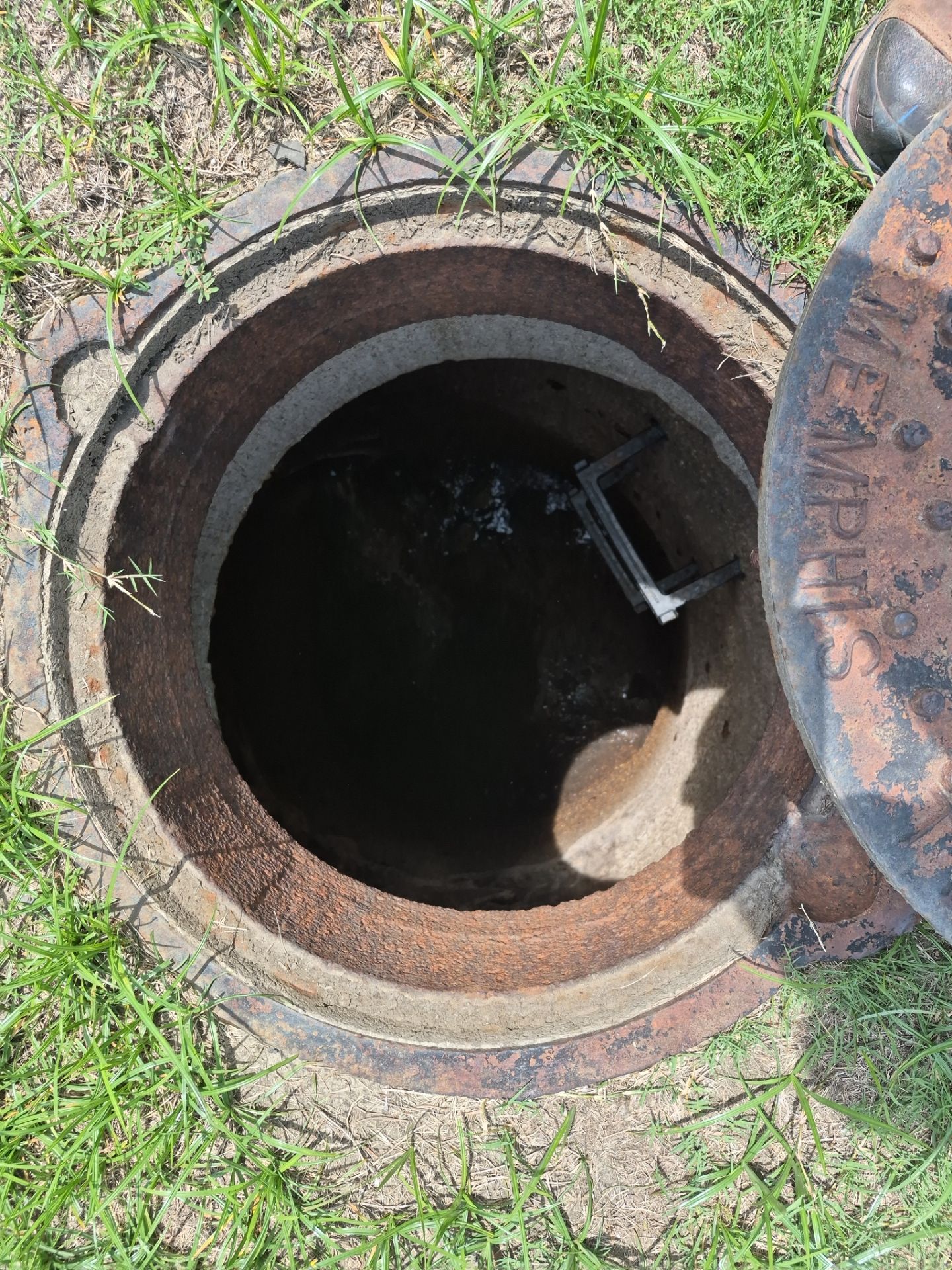 Subsurface Utility Locating and Mapping at Memphis International Airport by Alsip Locating Service, LLC