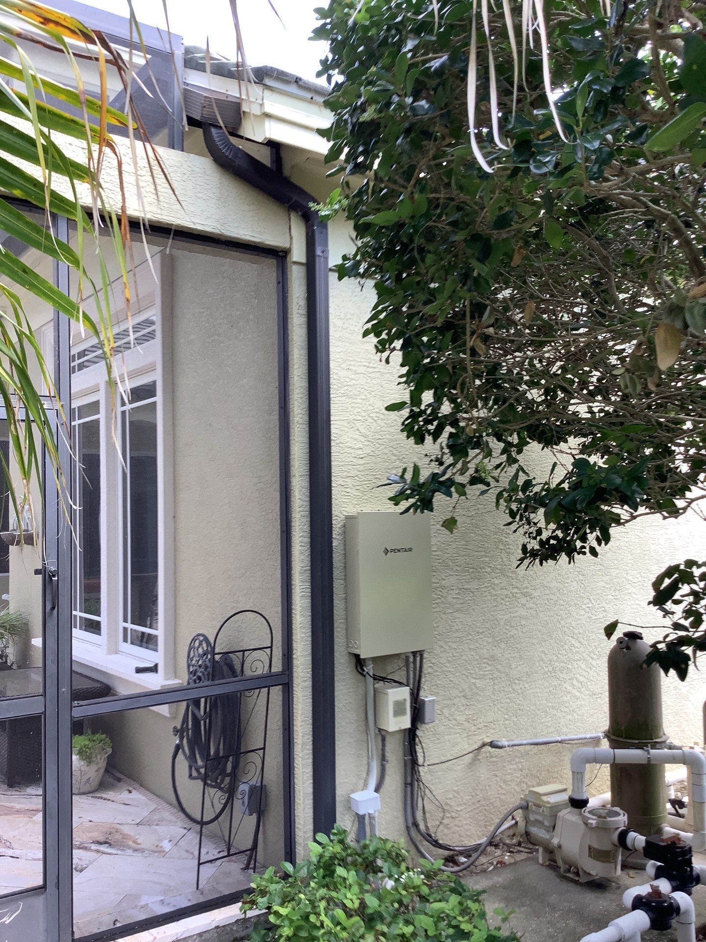 Gutter Project 7 inch seamless gutters using Cameo Gutters in Sarasota FL by Gutter Professors
