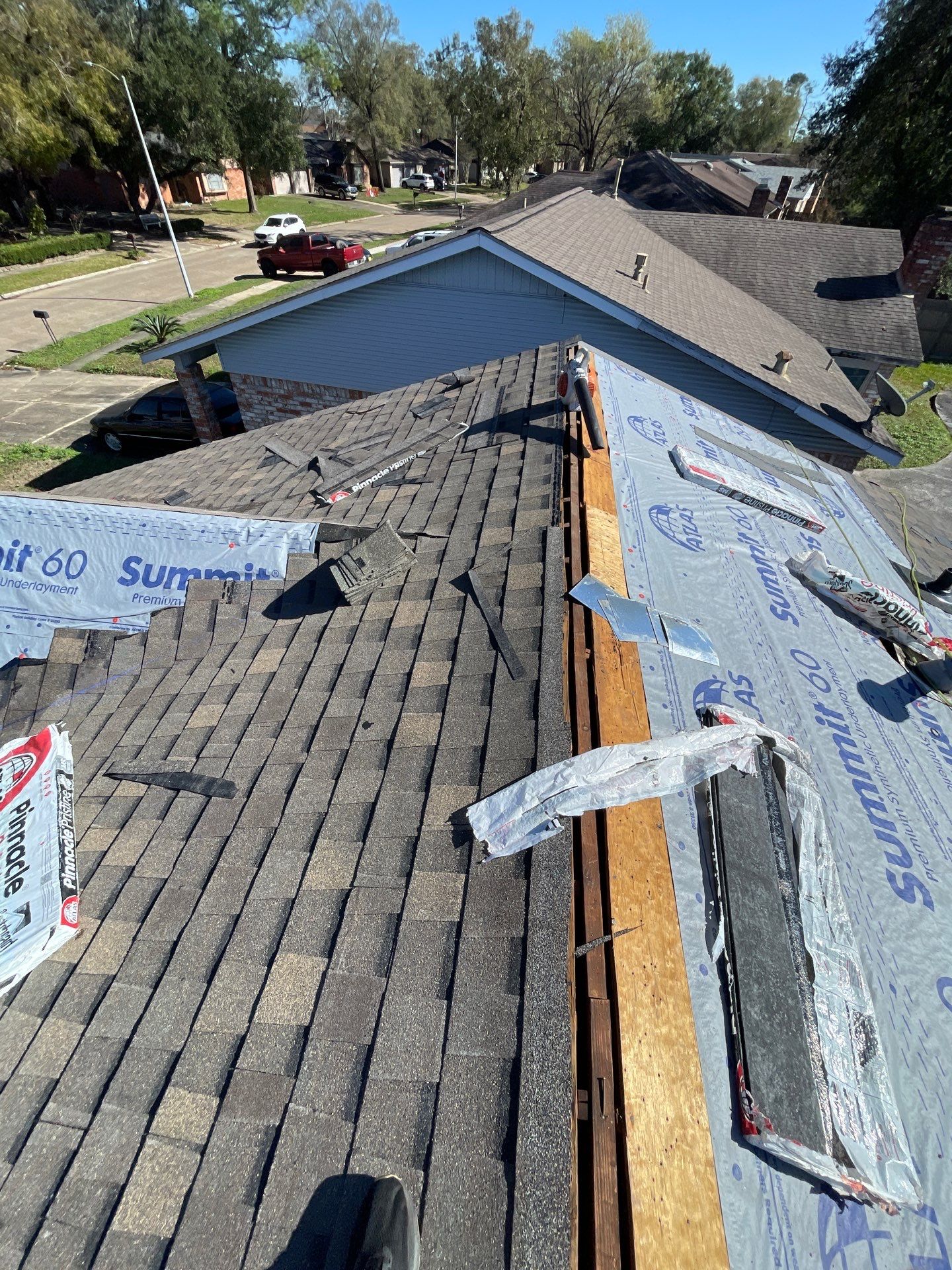 North Shore Roof Installation using Atlas Pinnacle Pristine by Modern BYLT Roofing & Construction