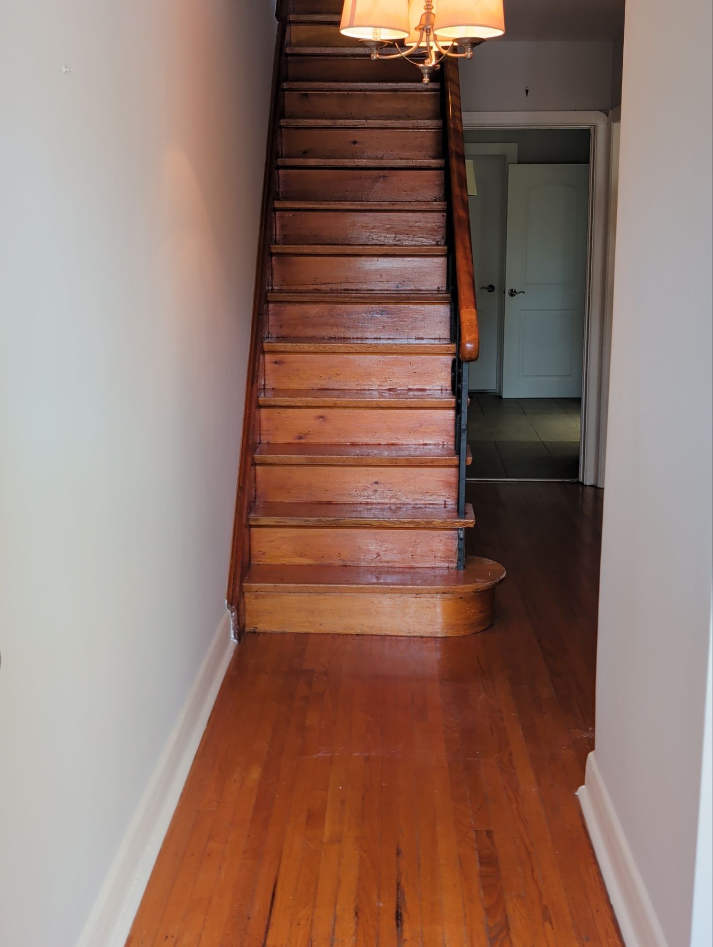 Toronto Interior Home Painting and Kitchen Cabinet Refinishing by GTA HOME PAINTING