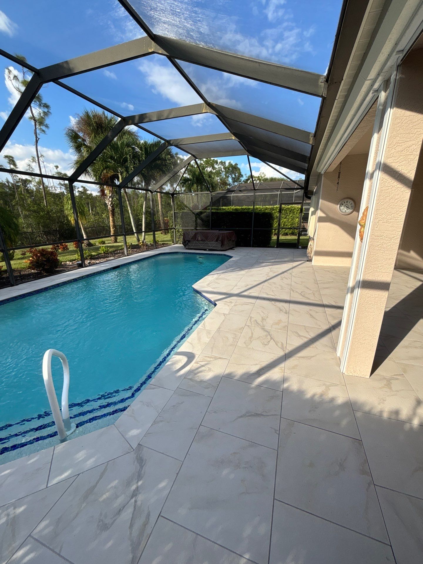 Porcelain Pool Deck - Colonial Country Club by Old Town Pavers Llc