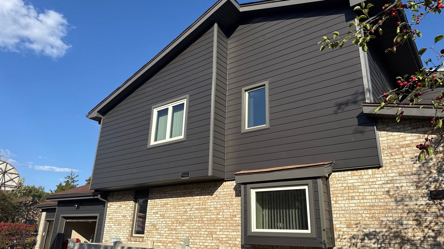 Siding Replacement using Alside S7 Cedar Mill Grain Cast Iron by 180 Contractors